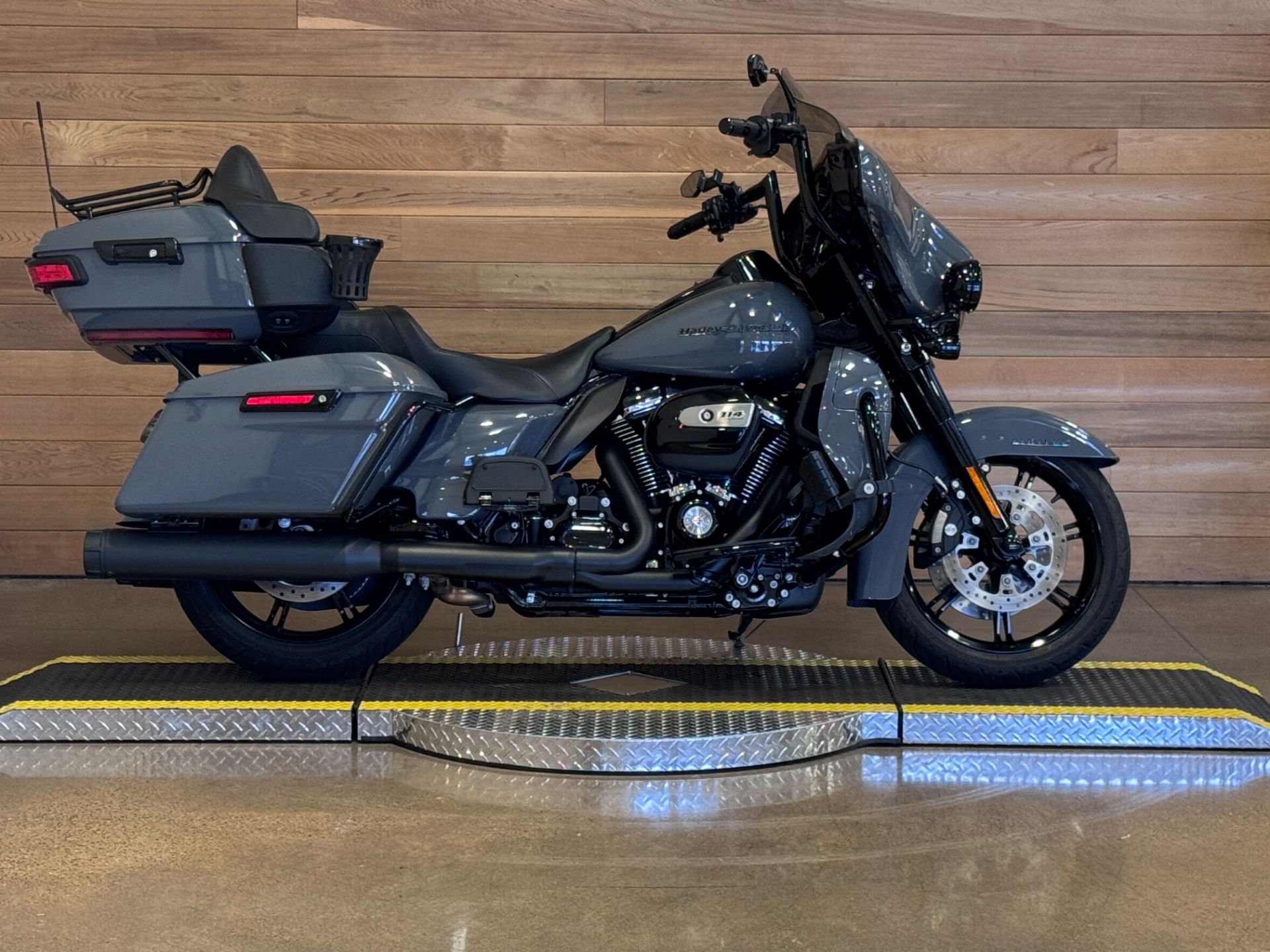 2022 Harley-Davidson Ultra Limited in Salem, Oregon - Photo 1