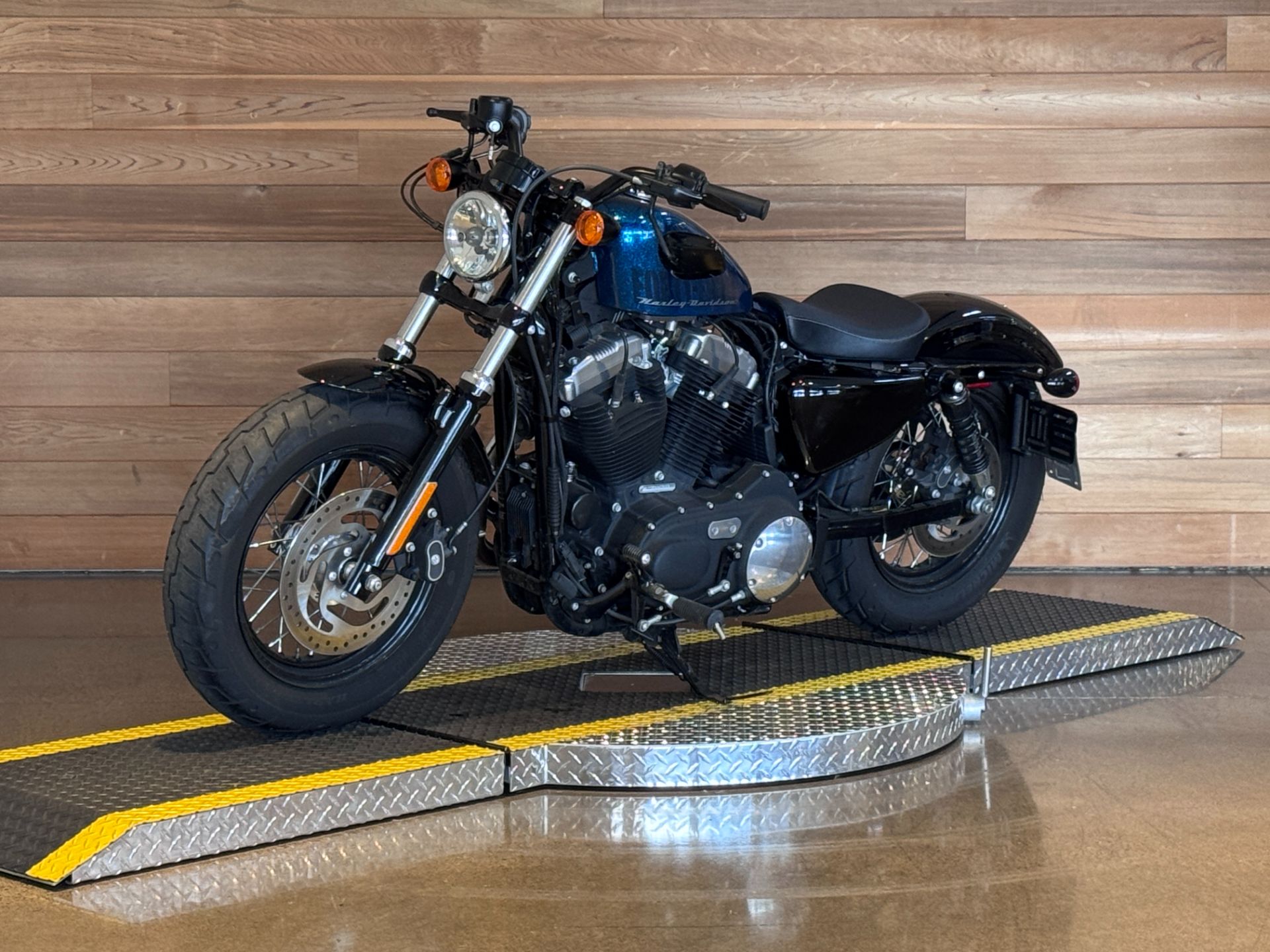2015 Harley-Davidson Forty-Eight® in Salem, Oregon - Photo 4