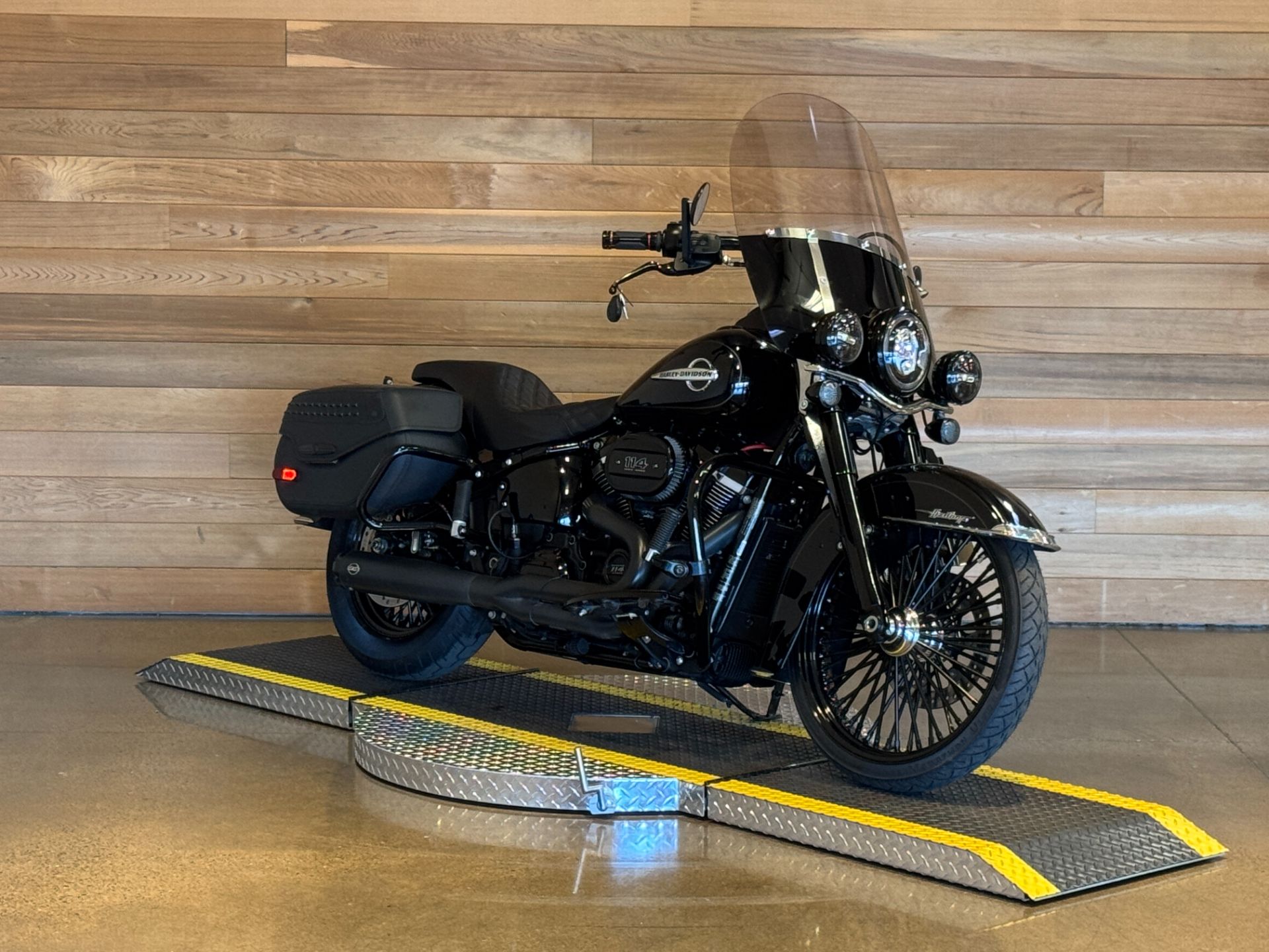 2018 Harley-Davidson Heritage Classic 114 in Salem, Oregon - Photo 2