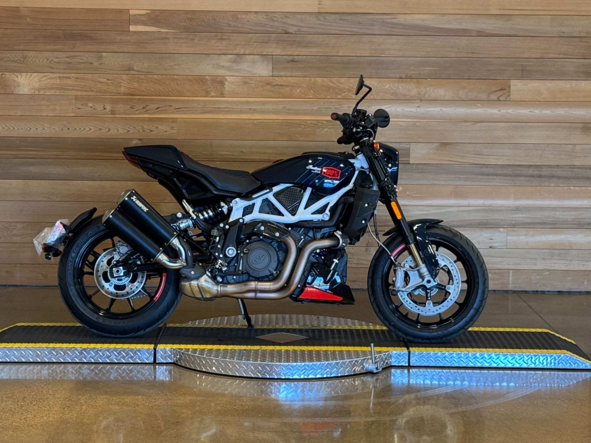 2024 Indian Motorcycle FTR X 100% R Carbon in Salem, Oregon - Photo 1