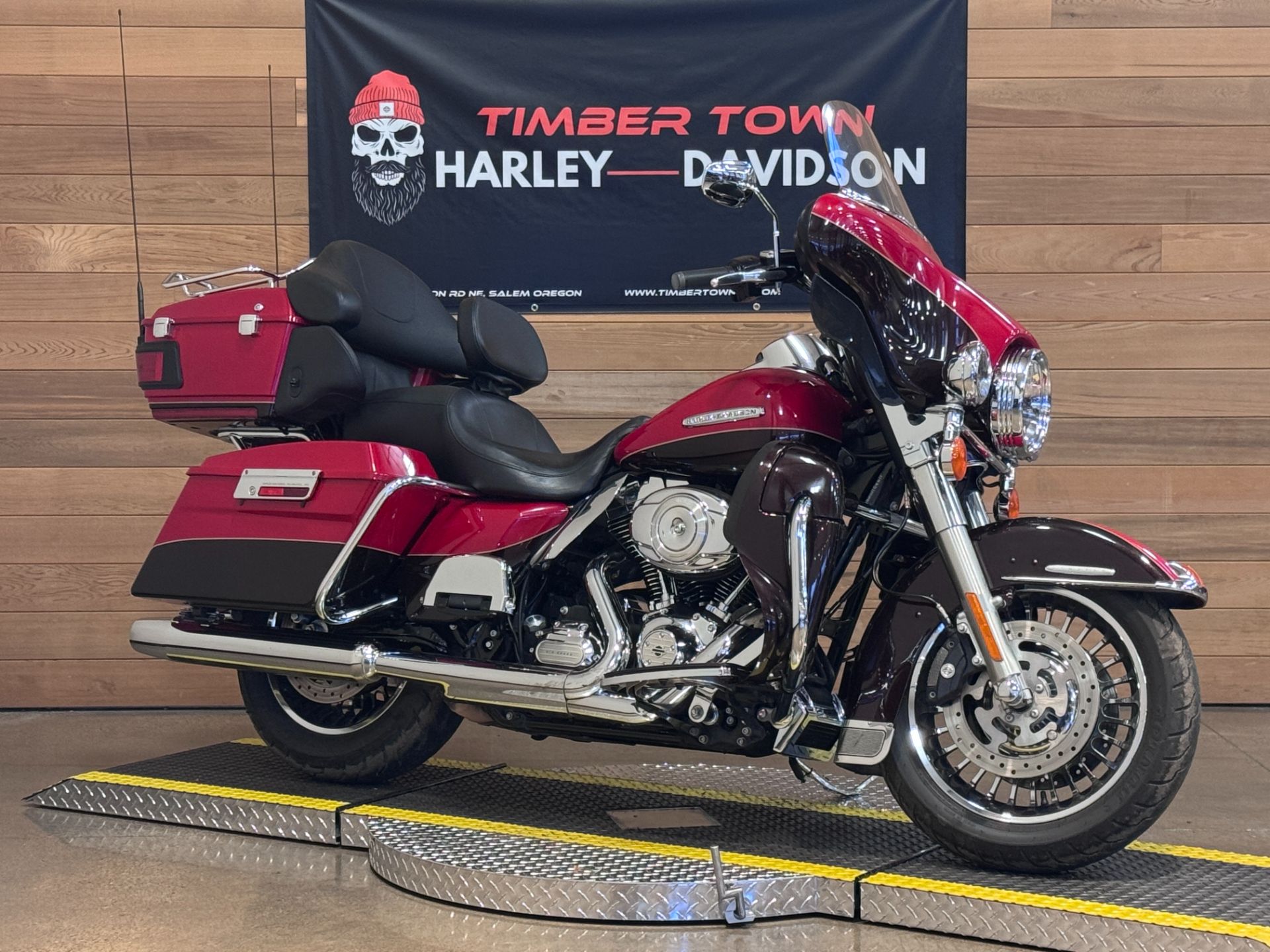 2011 Harley-Davidson Electra Glide® Ultra Limited in Salem, Oregon - Photo 2