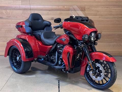 2025 Harley-Davidson Tri Glide® Ultra in Salem, Oregon - Photo 2