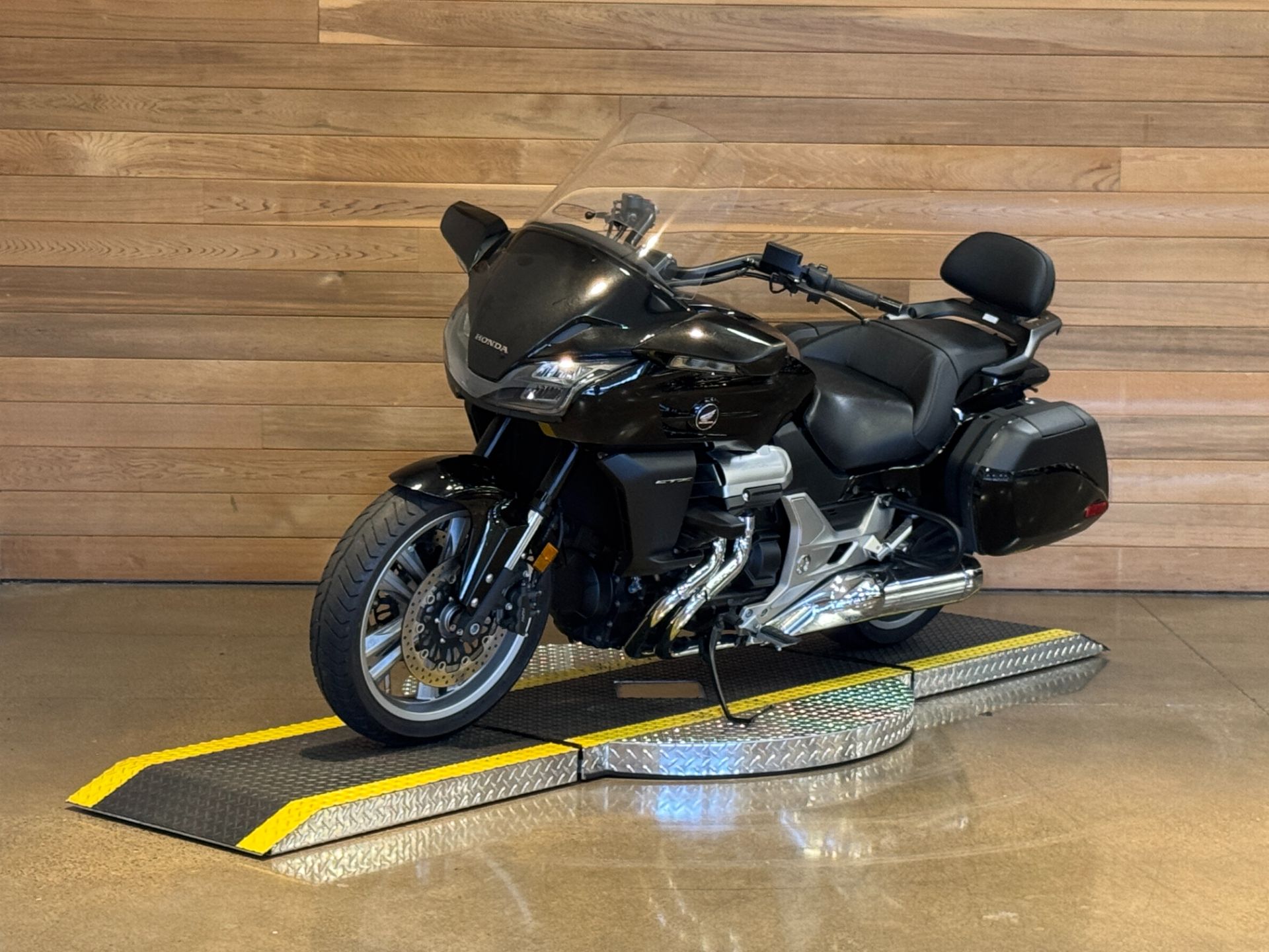 2014 Honda CTX®1300 in Salem, Oregon - Photo 4