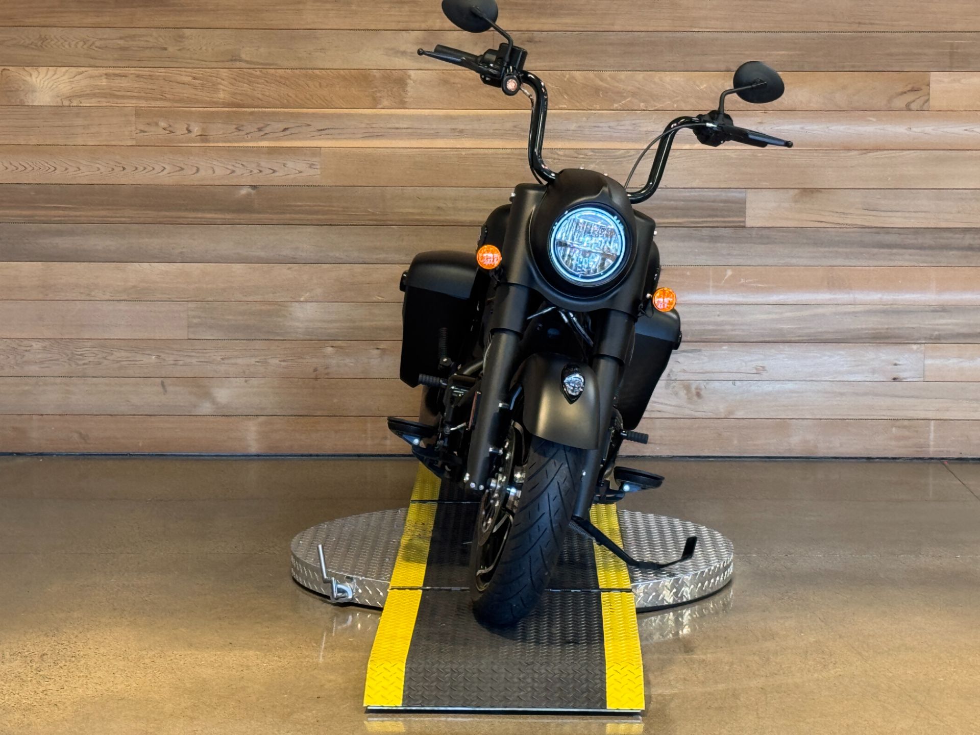 2024 Indian Motorcycle Springfield® Dark Horse® in Salem, Oregon - Photo 3