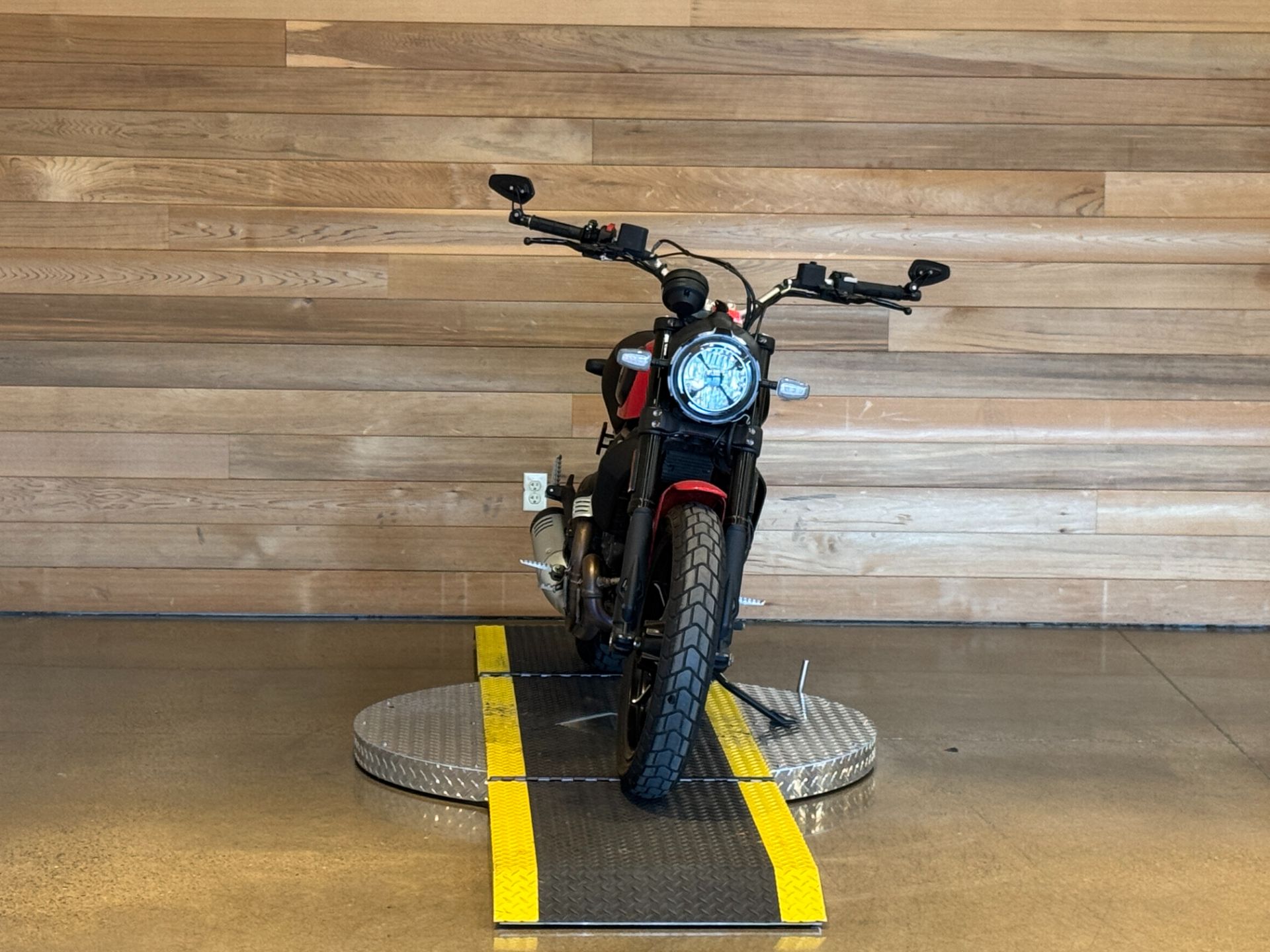 2021 Ducati Scrambler Icon in Salem, Oregon - Photo 3