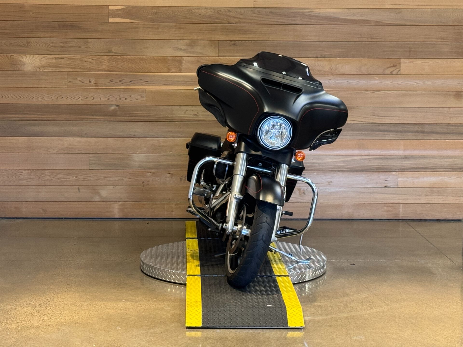 2015 Harley-Davidson Street Glide® Special in Salem, Oregon - Photo 3