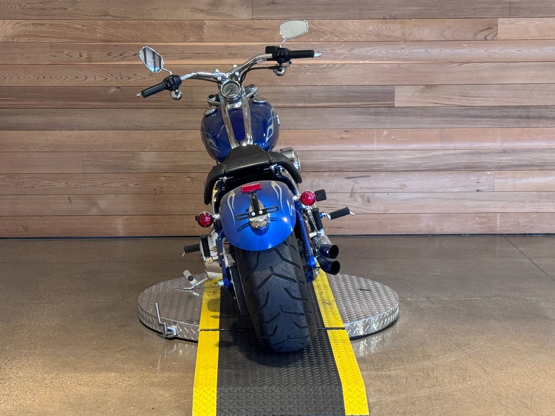 2009 Harley-Davidson Softail® Rocker™ in Salem, Oregon - Photo 6