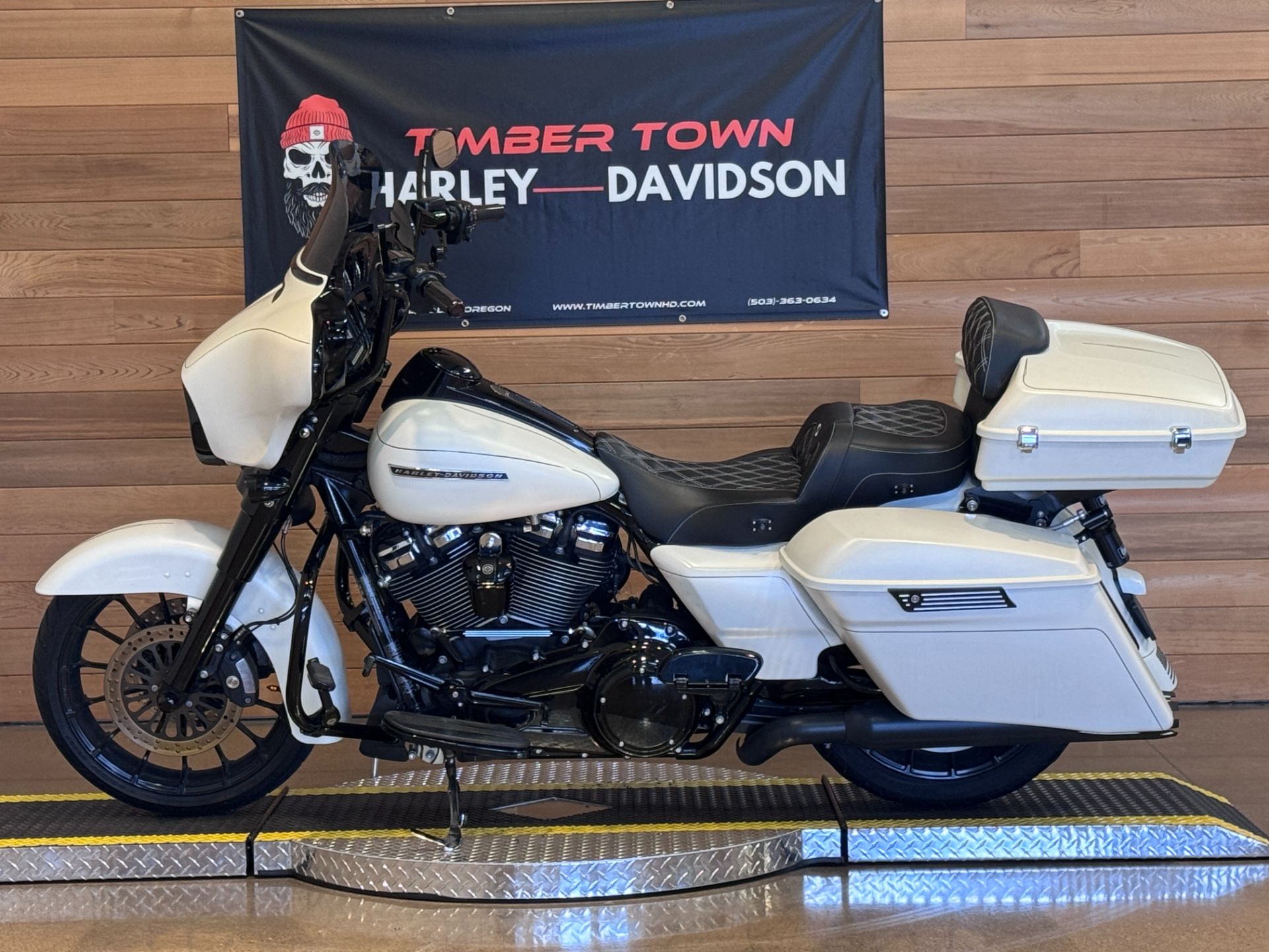 2018 Harley-Davidson Street Glide® Special in Salem, Oregon - Photo 5