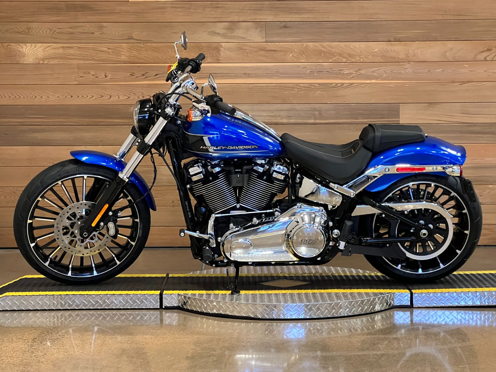 2024 Harley-Davidson Breakout® in Salem, Oregon - Photo 3