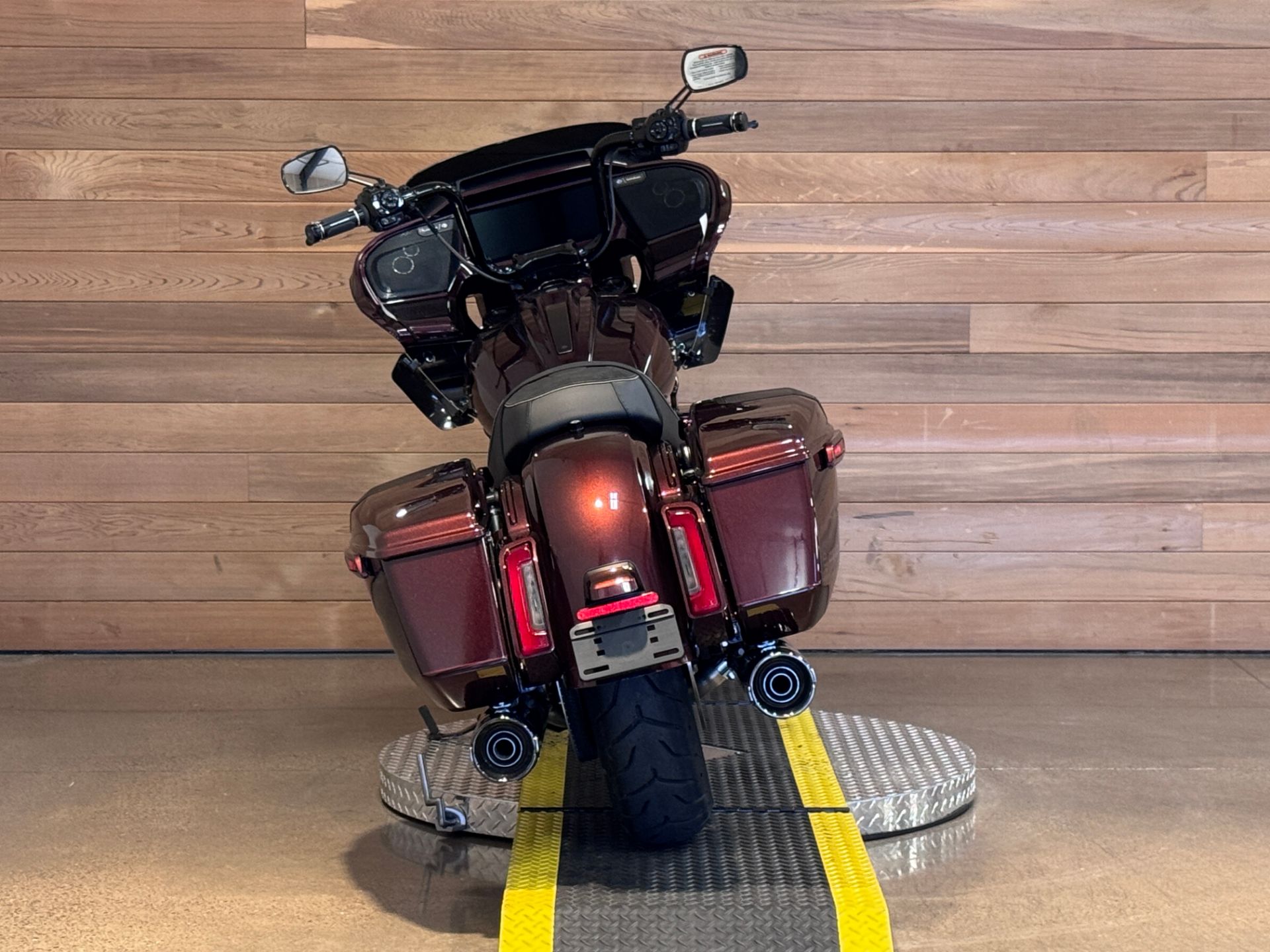 2024 Harley-Davidson CVO™ Road Glide® in Salem, Oregon - Photo 6