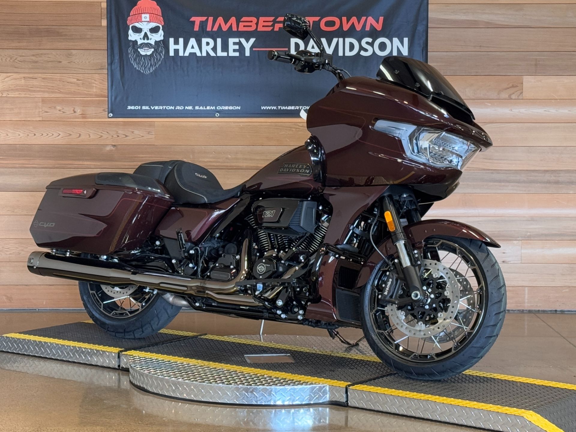 2024 Harley-Davidson CVO™ Road Glide® in Salem, Oregon - Photo 2