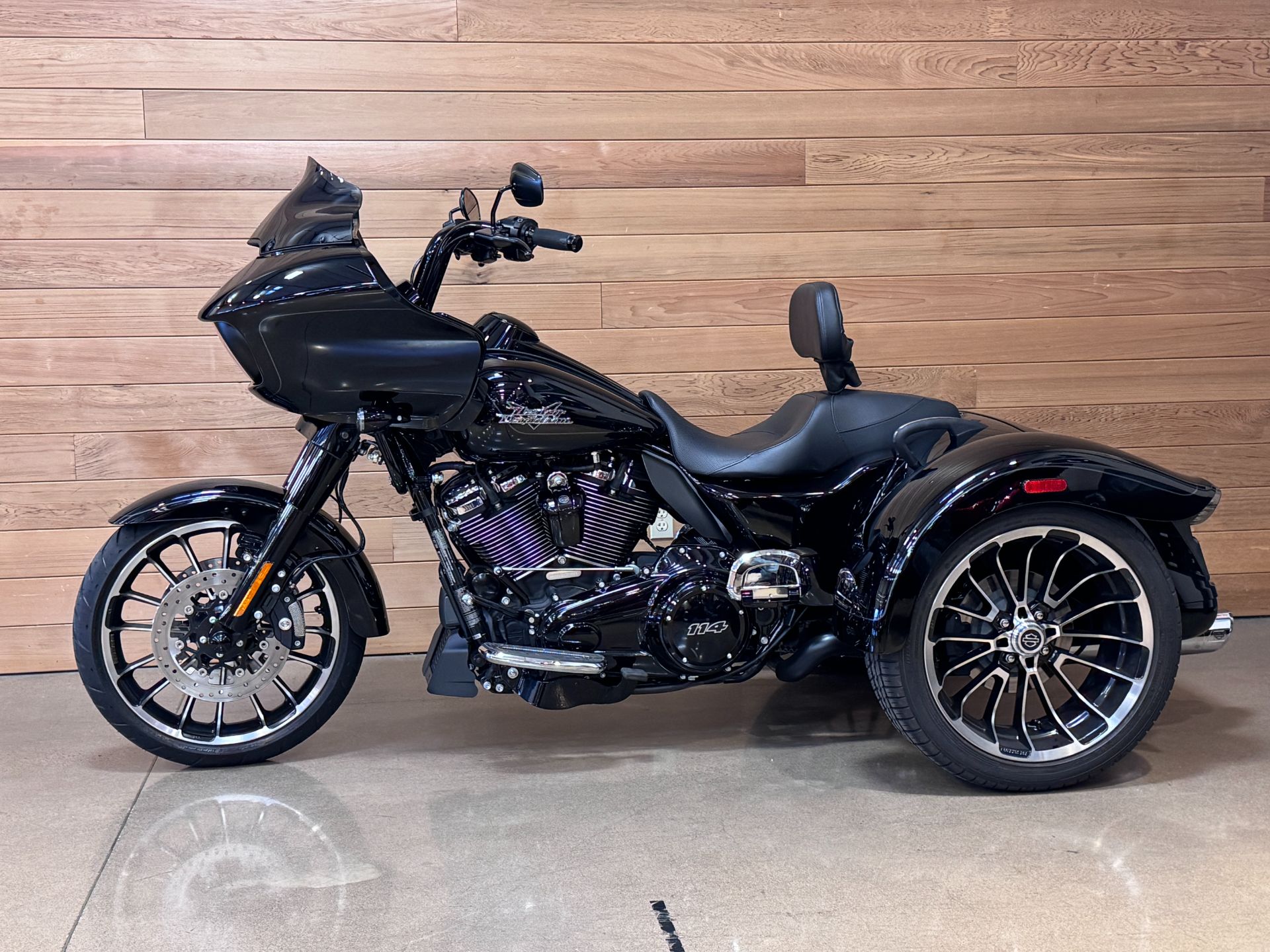2023 Harley-Davidson Road Glide® 3 in Salem, Oregon - Photo 5