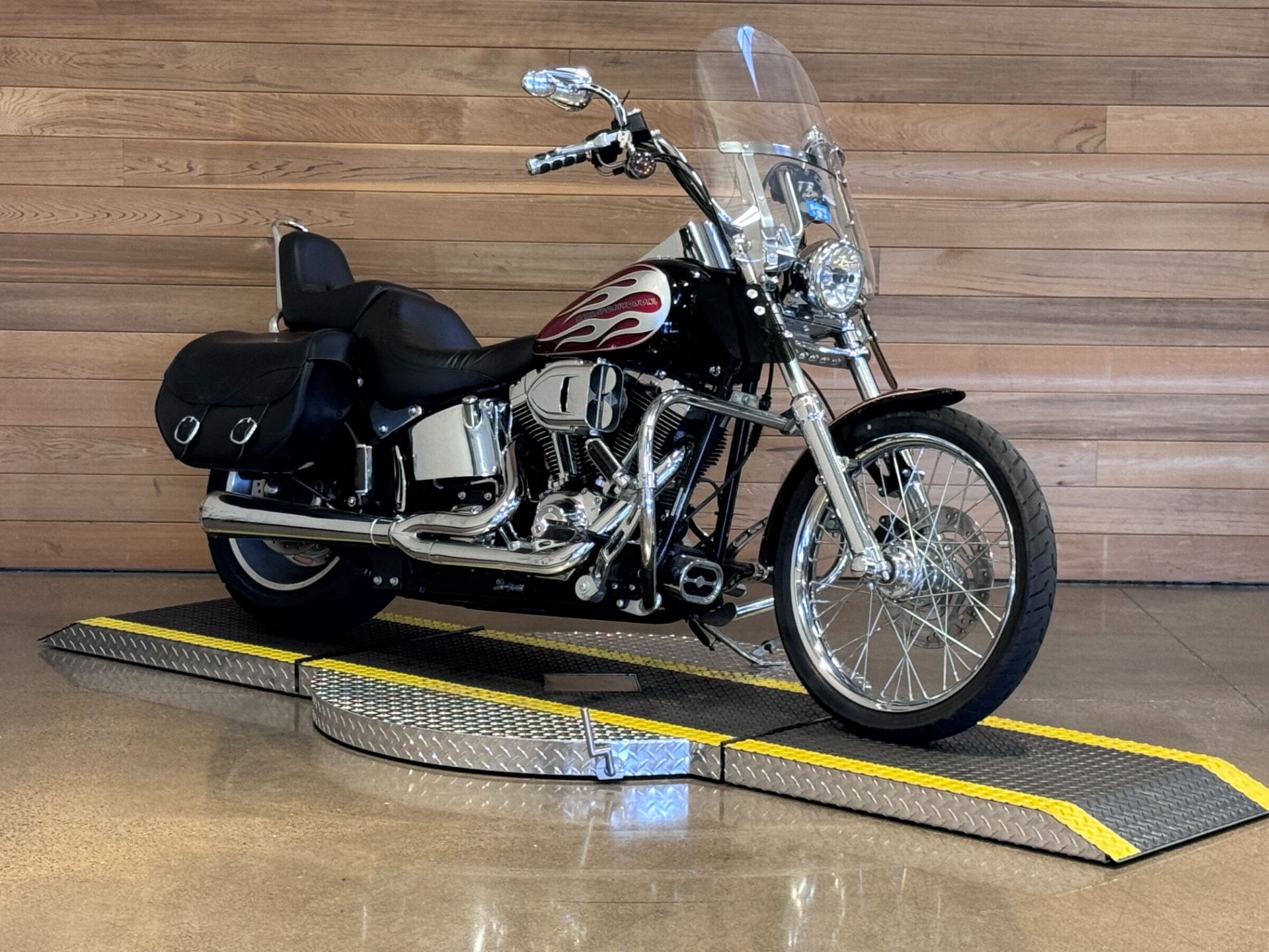 2009 Harley-Davidson Softail® Custom in Salem, Oregon - Photo 2