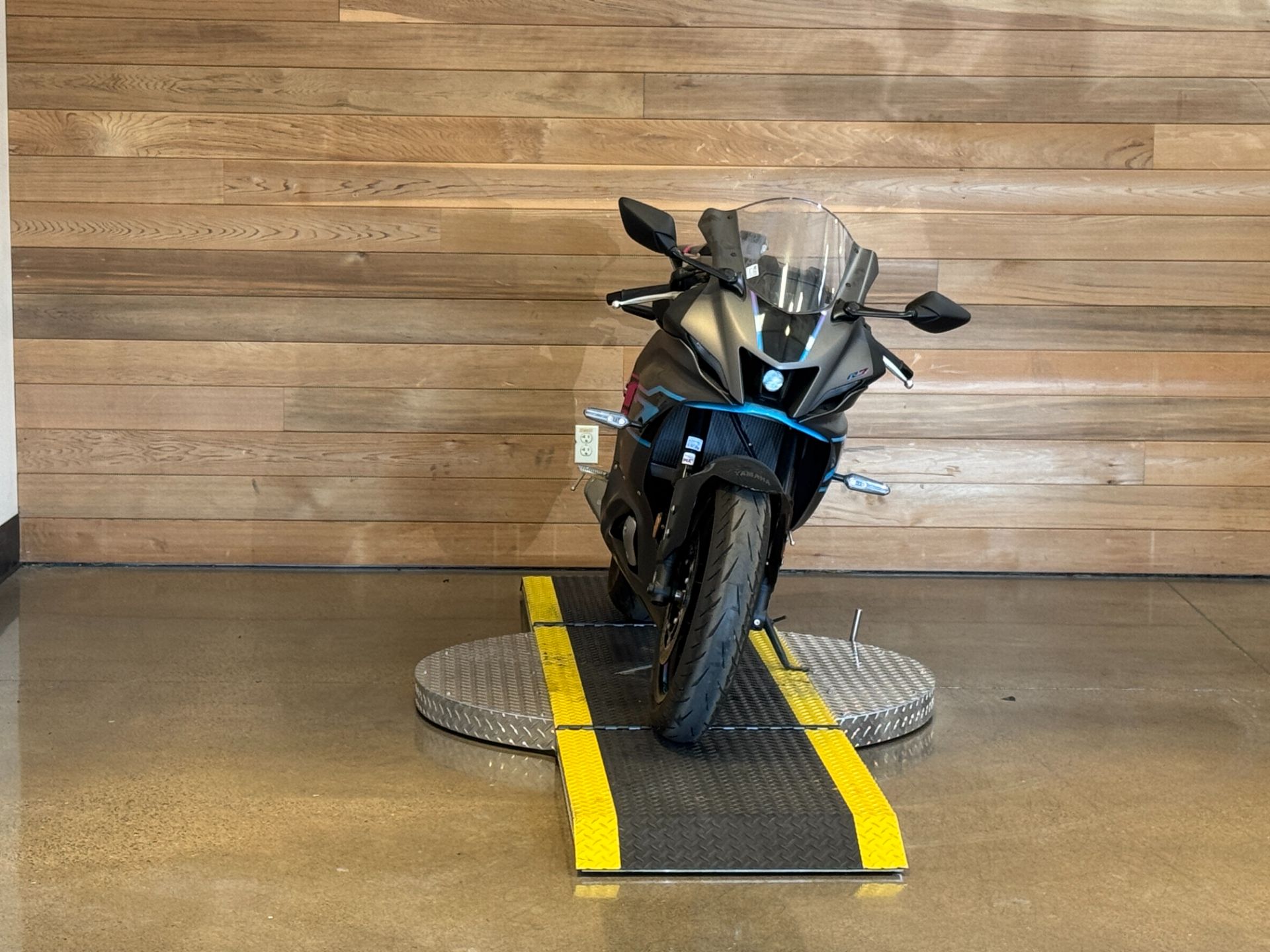 2024 Yamaha YZF-R7 in Salem, Oregon - Photo 3
