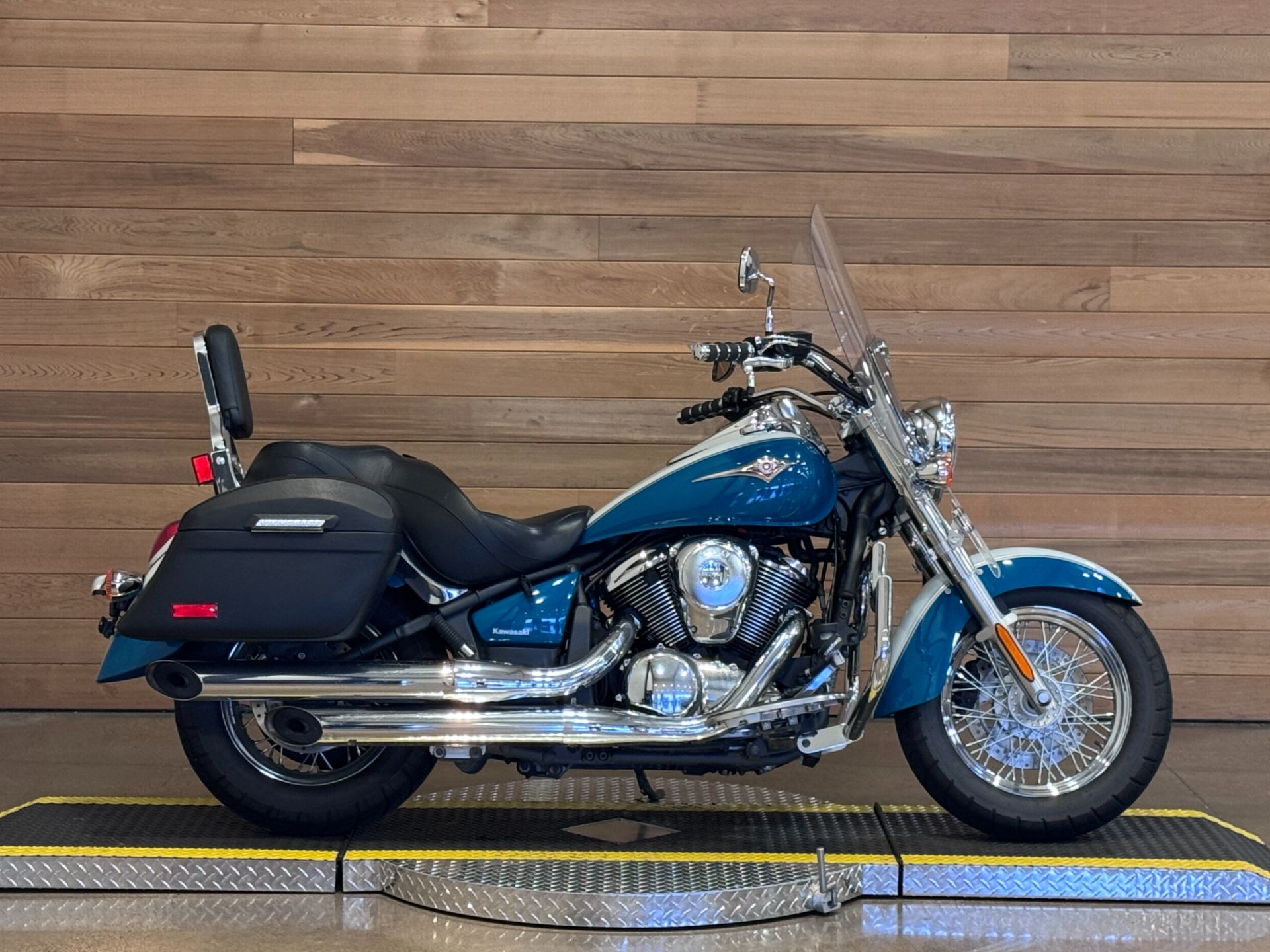 2022 Kawasaki Vulcan 900 Classic LT in Salem, Oregon - Photo 1