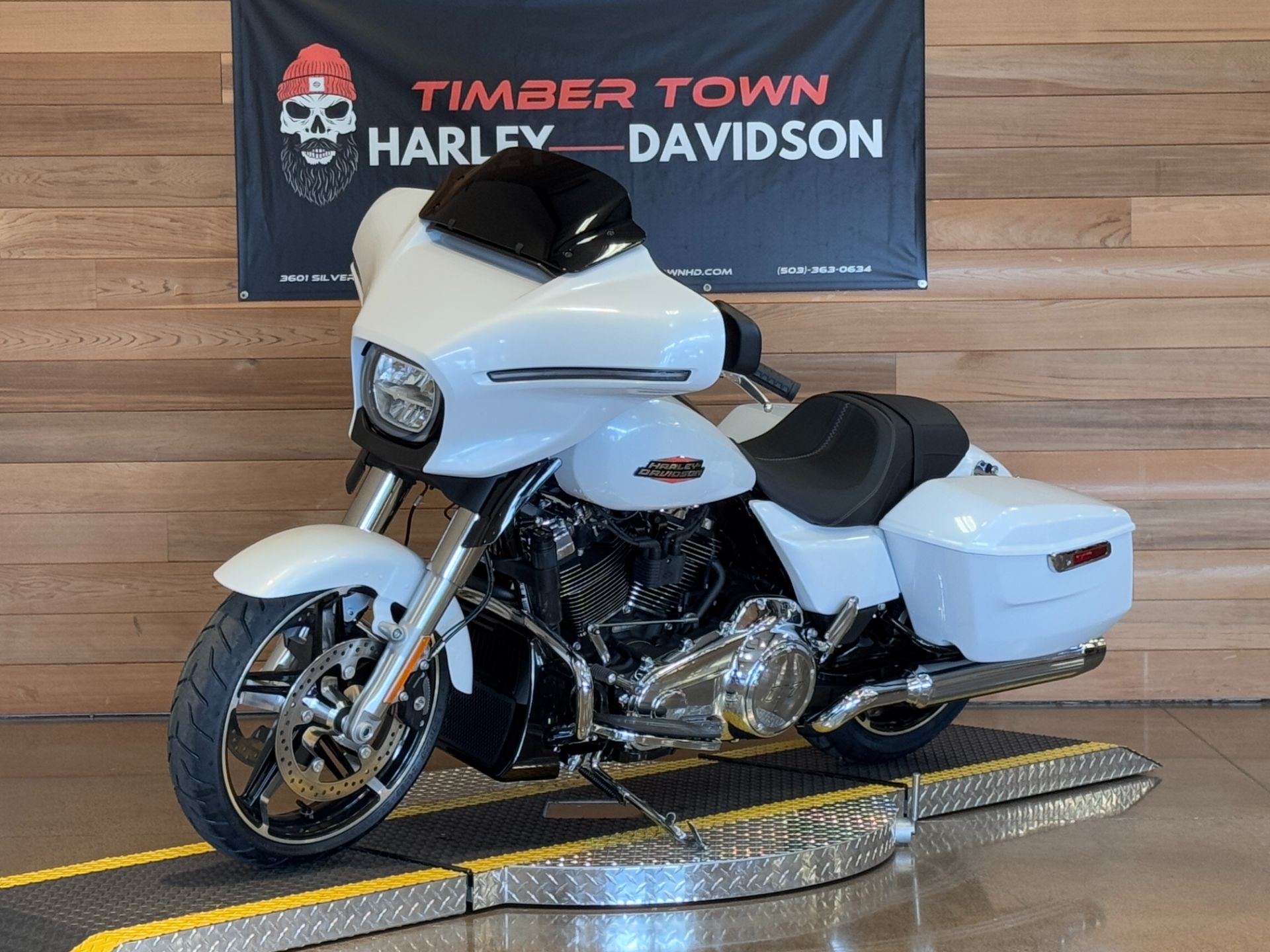 2024 Harley-Davidson Street Glide® in Salem, Oregon - Photo 4