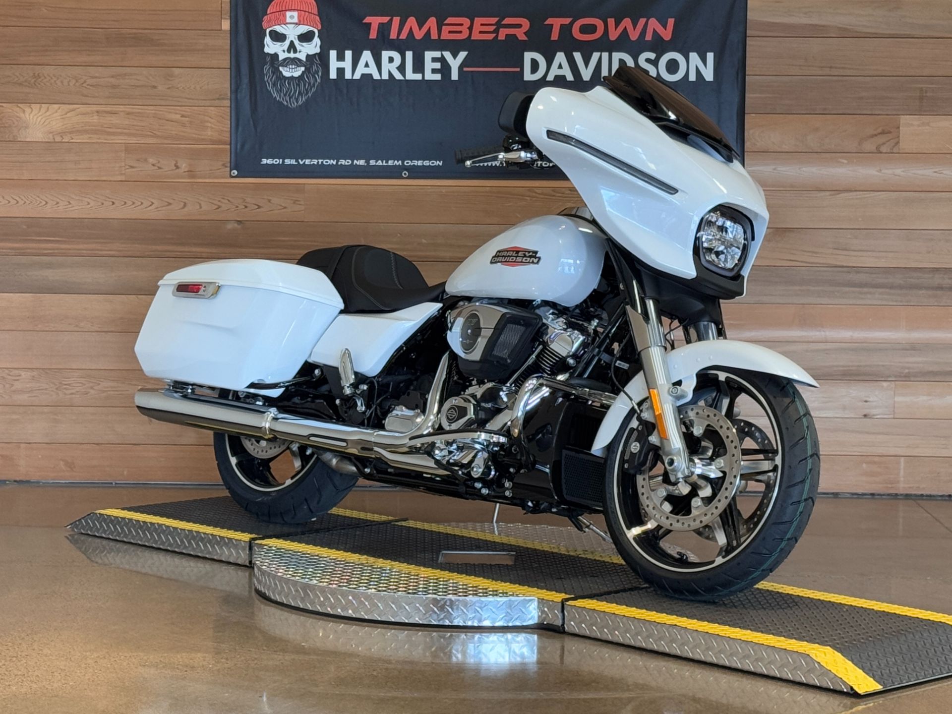 2024 Harley-Davidson Street Glide® in Salem, Oregon - Photo 2