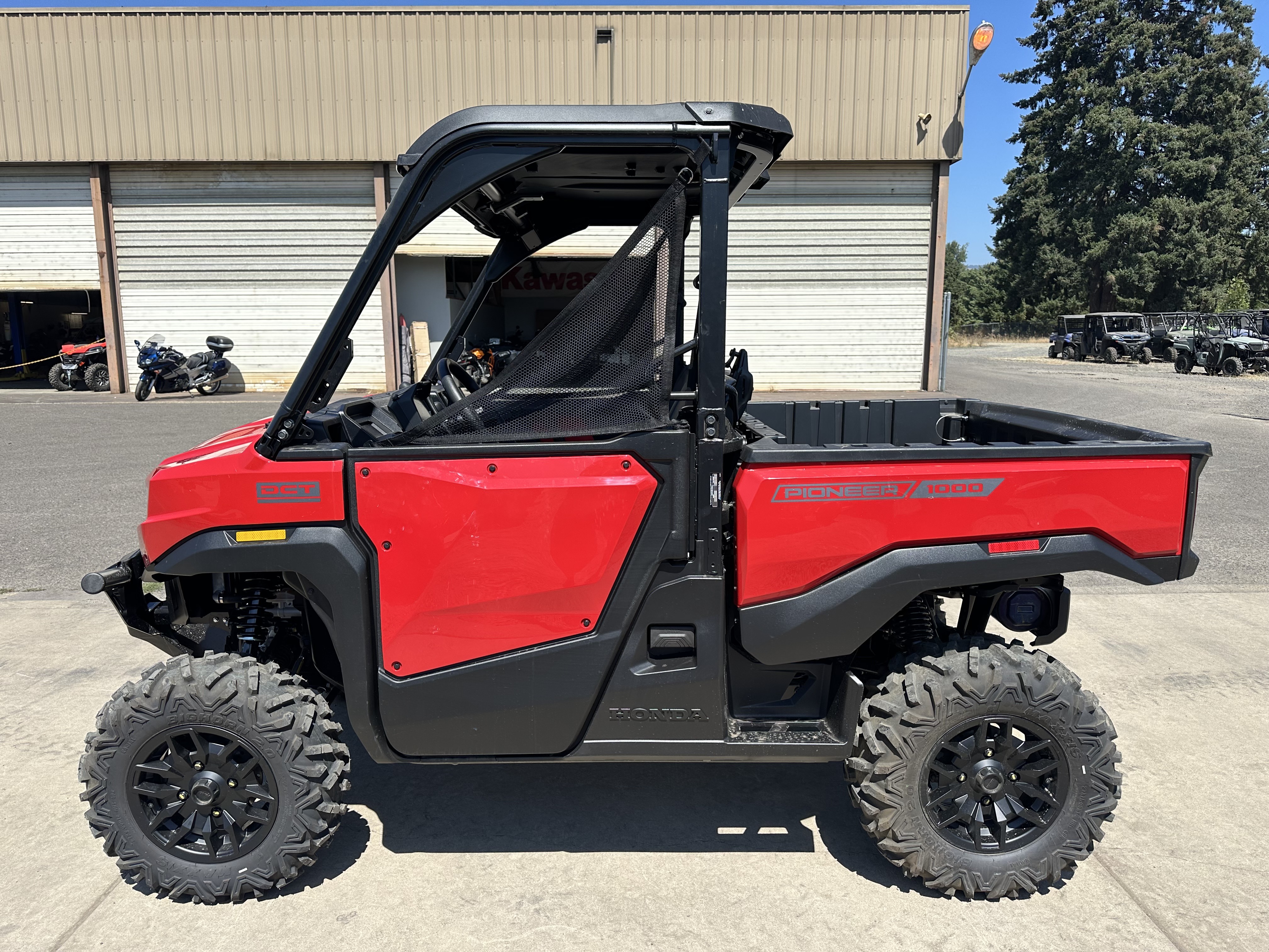 2026 Honda Pioneer 1000 Deluxe 5