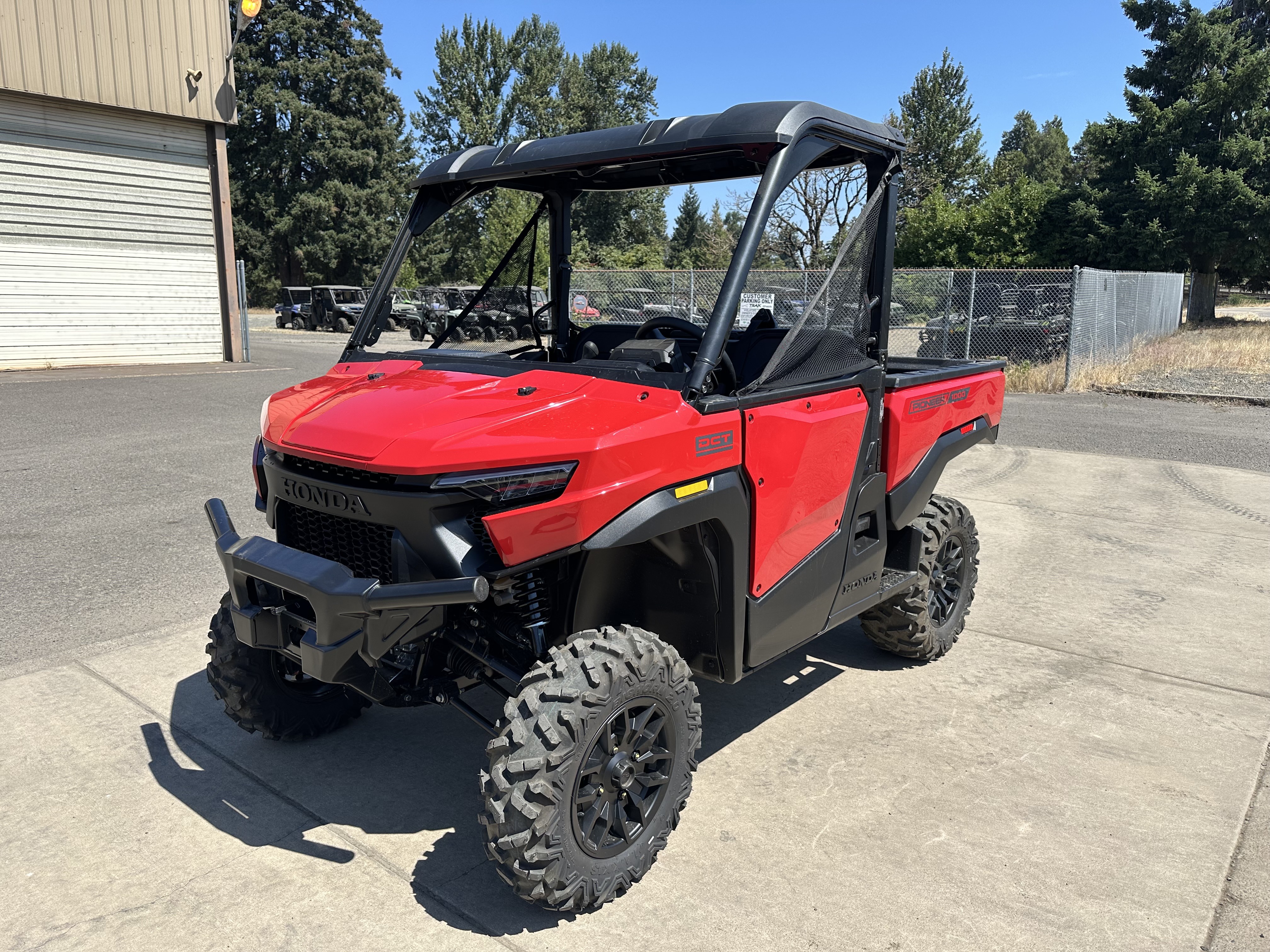 2026 Honda Pioneer 1000 Deluxe 6