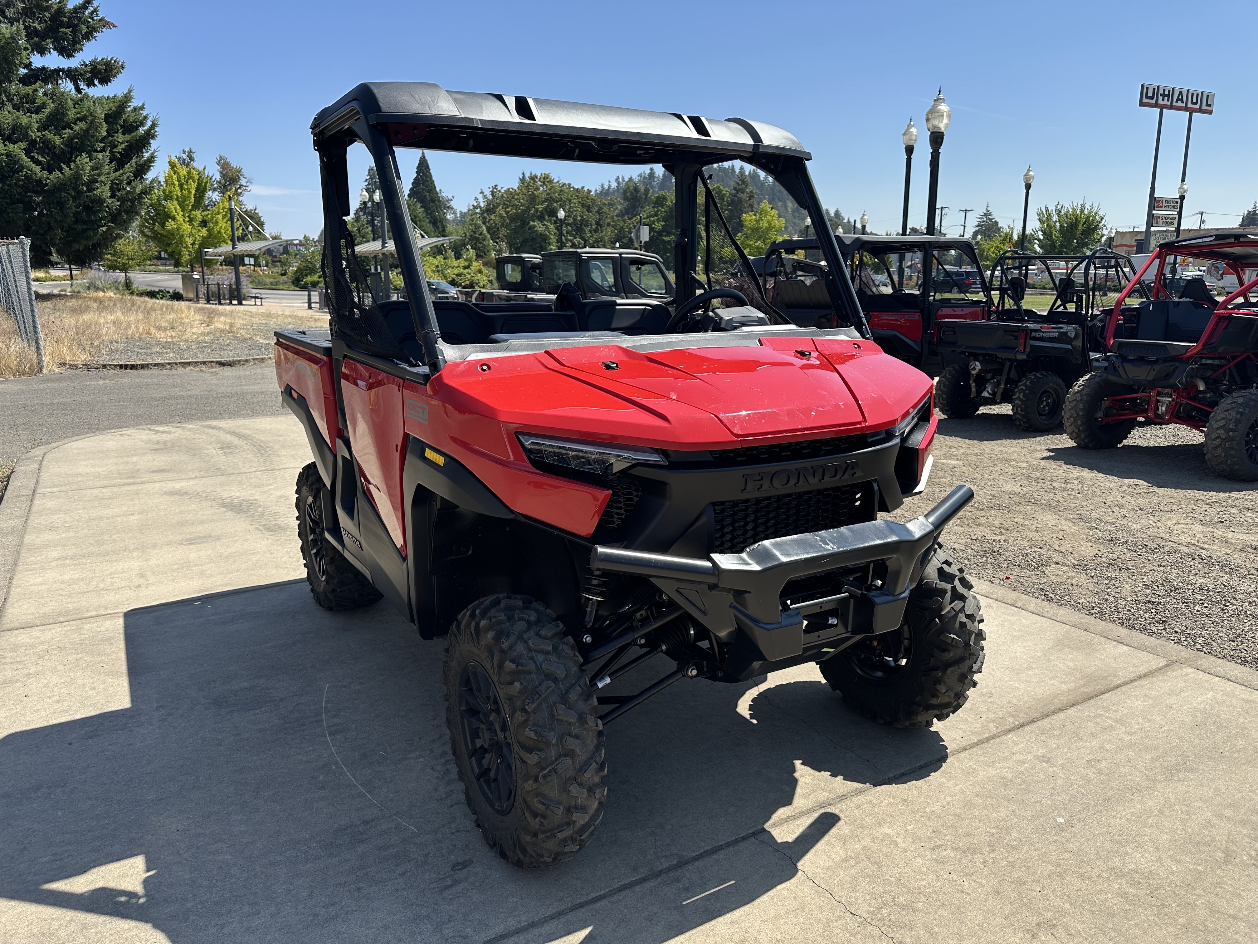 2026 Honda Pioneer 1000 Deluxe 8