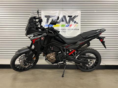 2025 Honda Africa Twin DCT in Eugene, Oregon - Photo 2