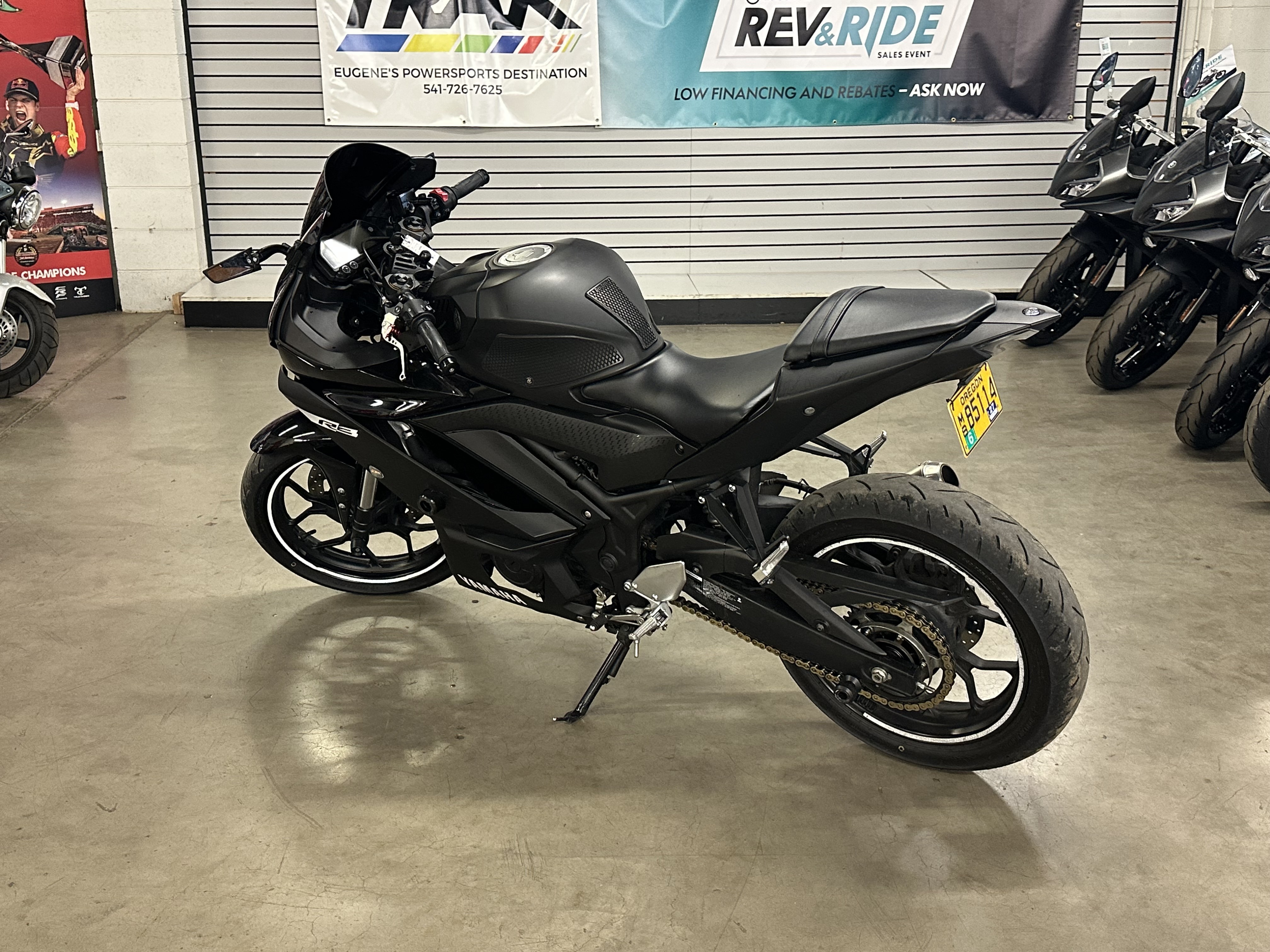 2019 Yamaha YZF-R3 6