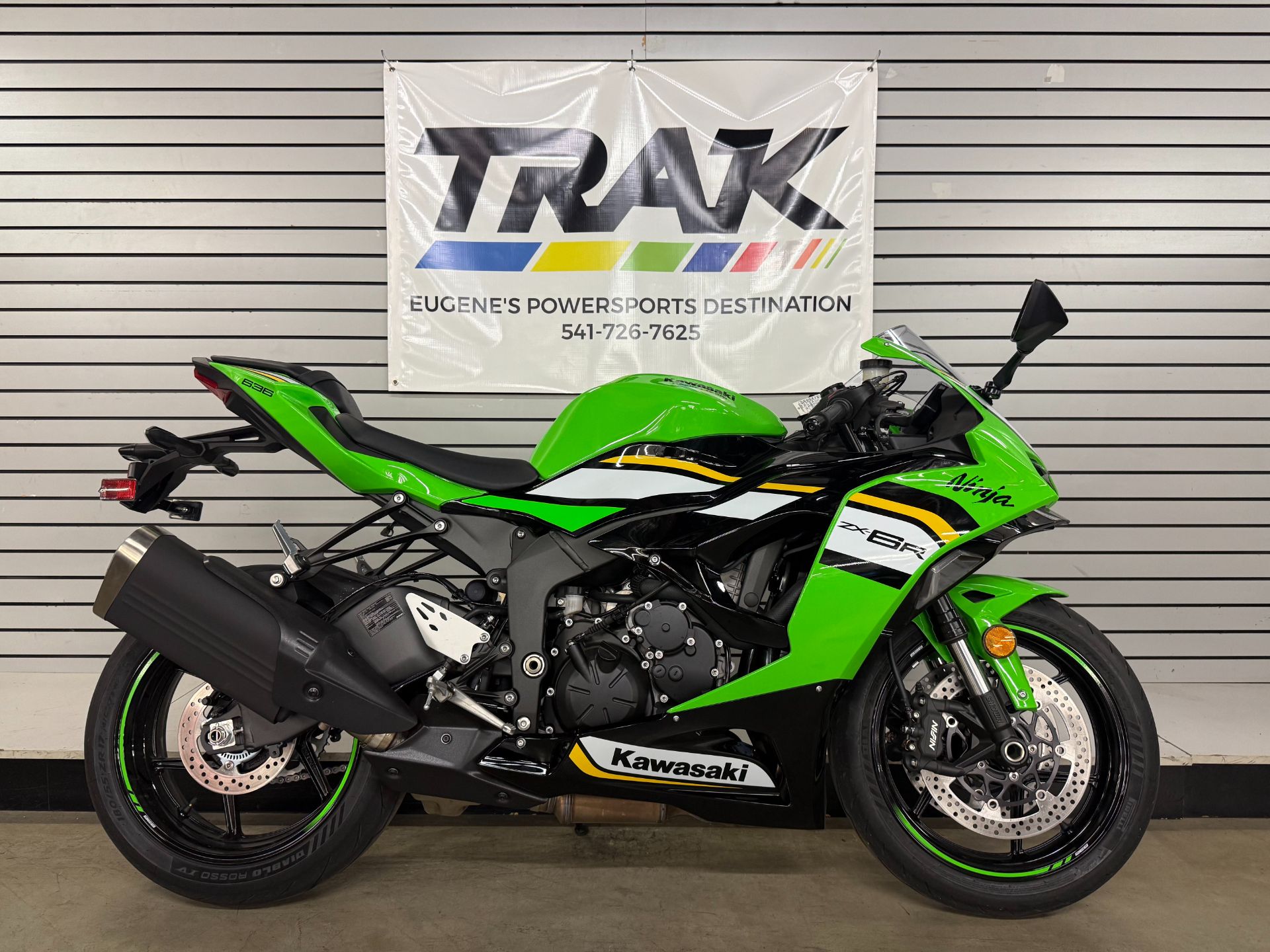 2025 Kawasaki Ninja ZX-6R KRT Edition in Eugene, Oregon - Photo 1