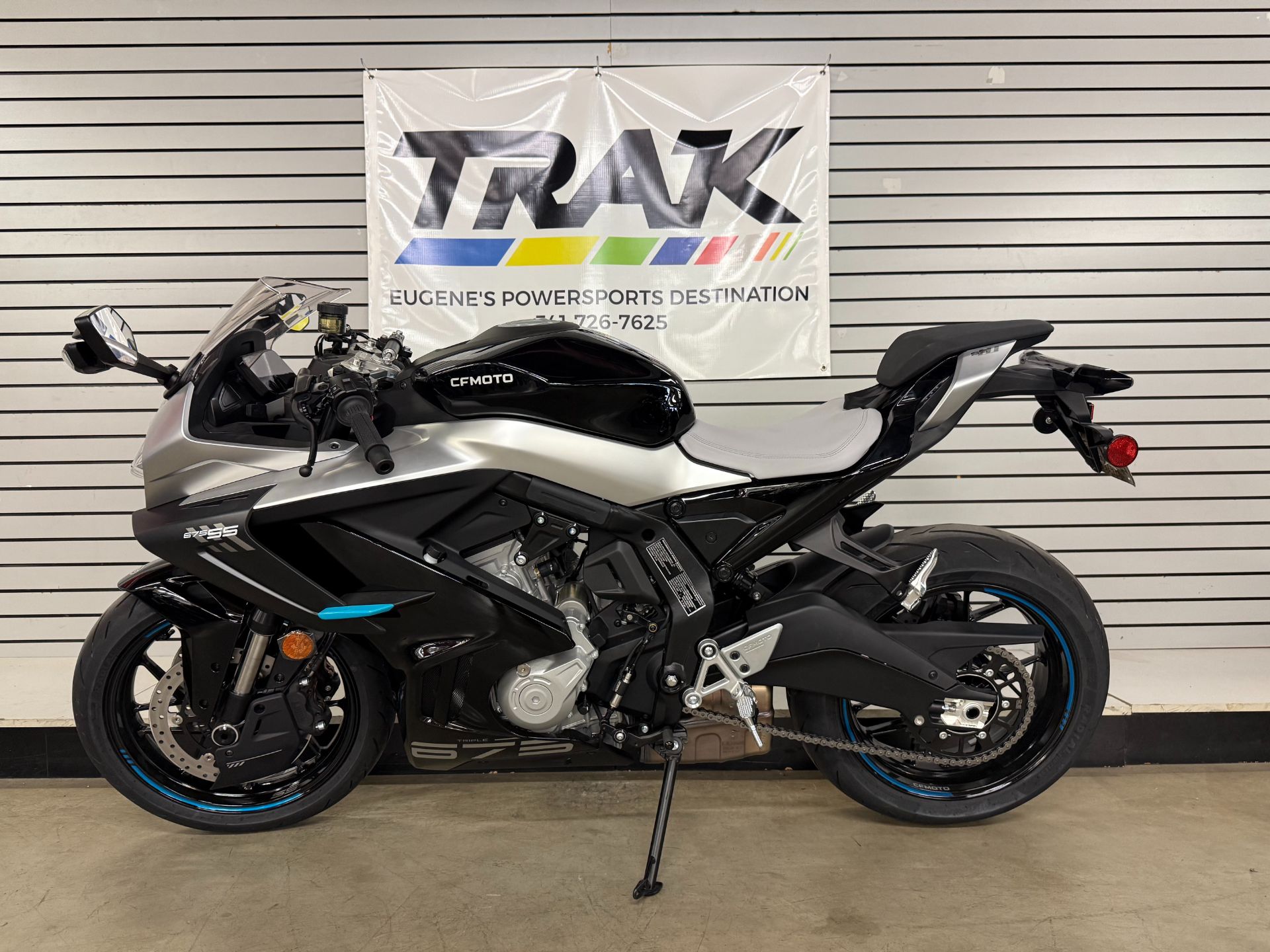 2025 CFMOTO 675SS in Eugene, Oregon - Photo 2