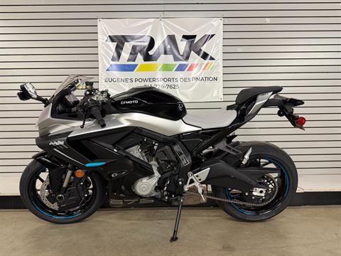 2025 CFMOTO 675SS in Eugene, Oregon - Photo 2