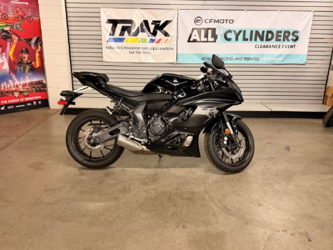 2026 Yamaha YZF-R3 — photo 1 of 26