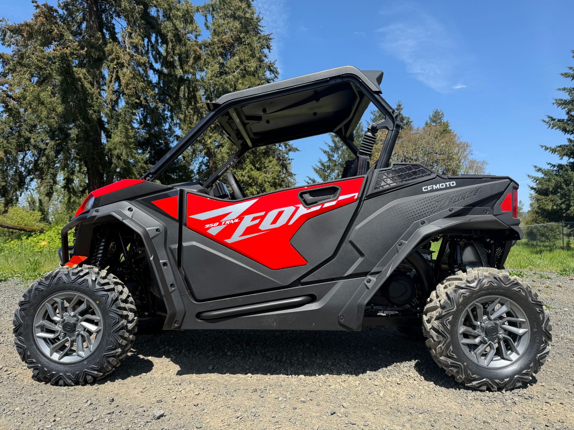 2025 CFMOTO ZForce 950 Trail in Eugene, Oregon - Photo 2