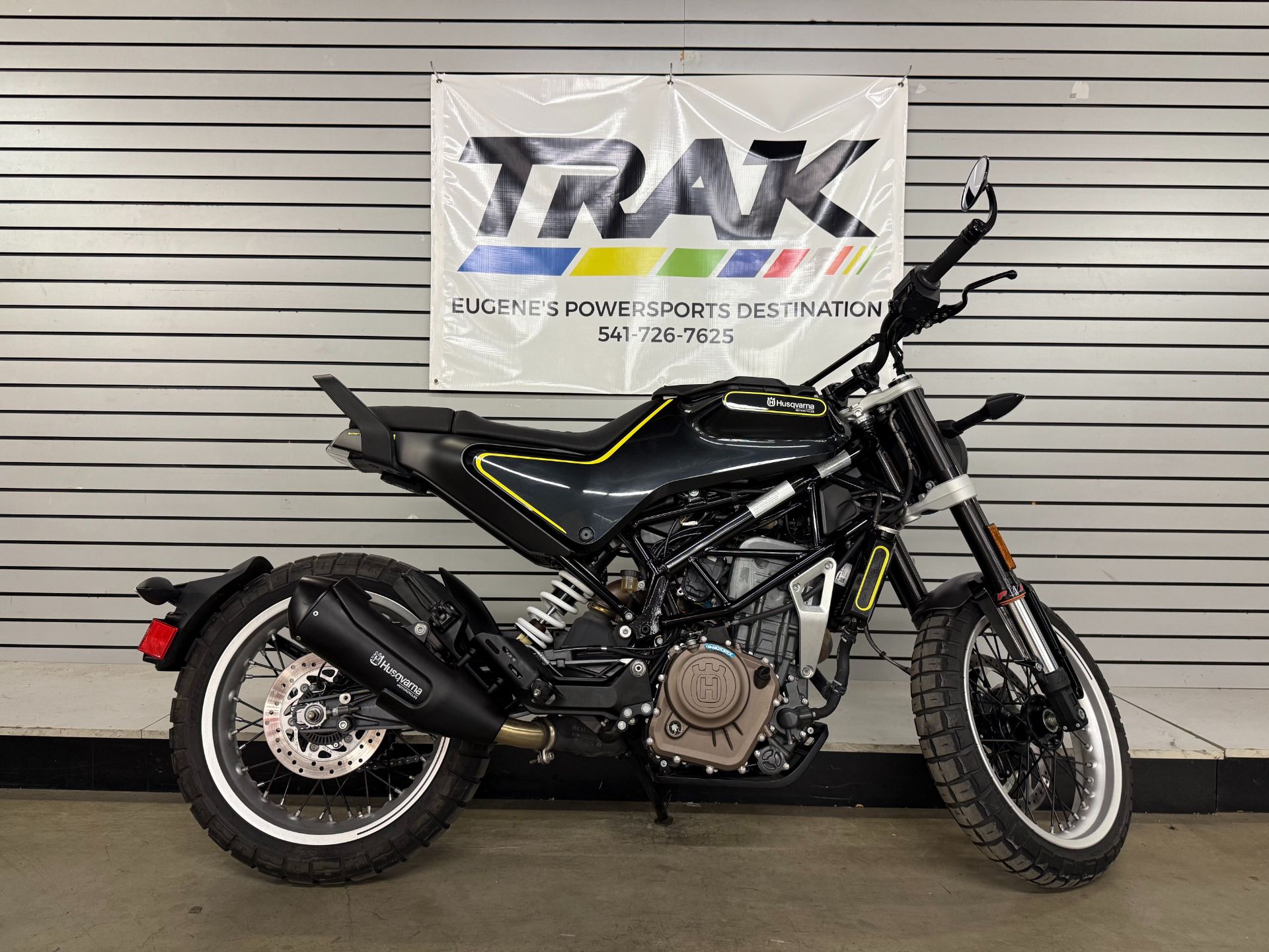 2018 Husqvarna Svartpilen 401 in Eugene, Oregon - Photo 1
