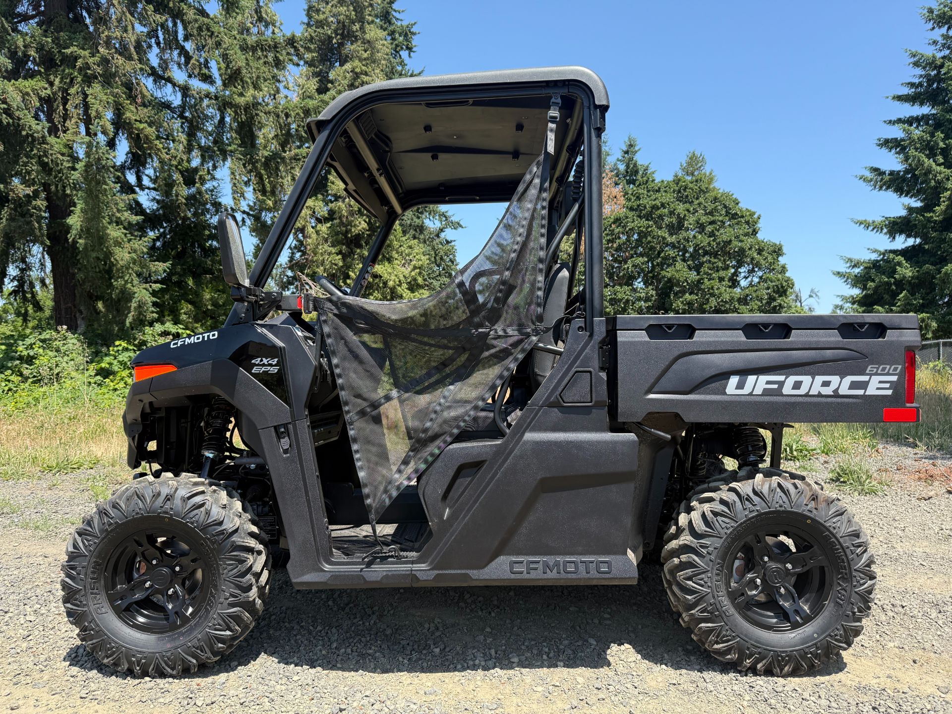 2025 CFMOTO UForce 600 in Eugene, Oregon - Photo 2