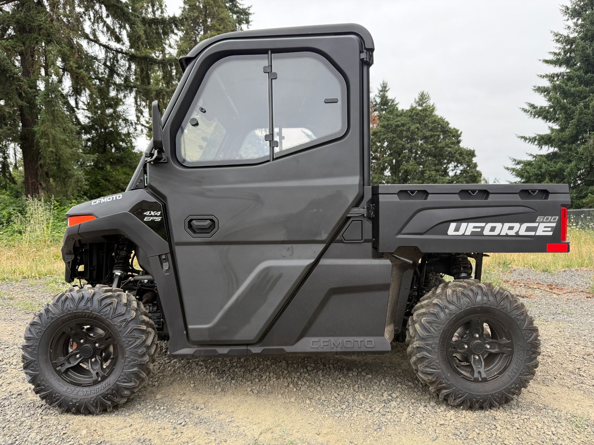 2025 CFMOTO UForce 600 in Eugene, Oregon - Photo 2