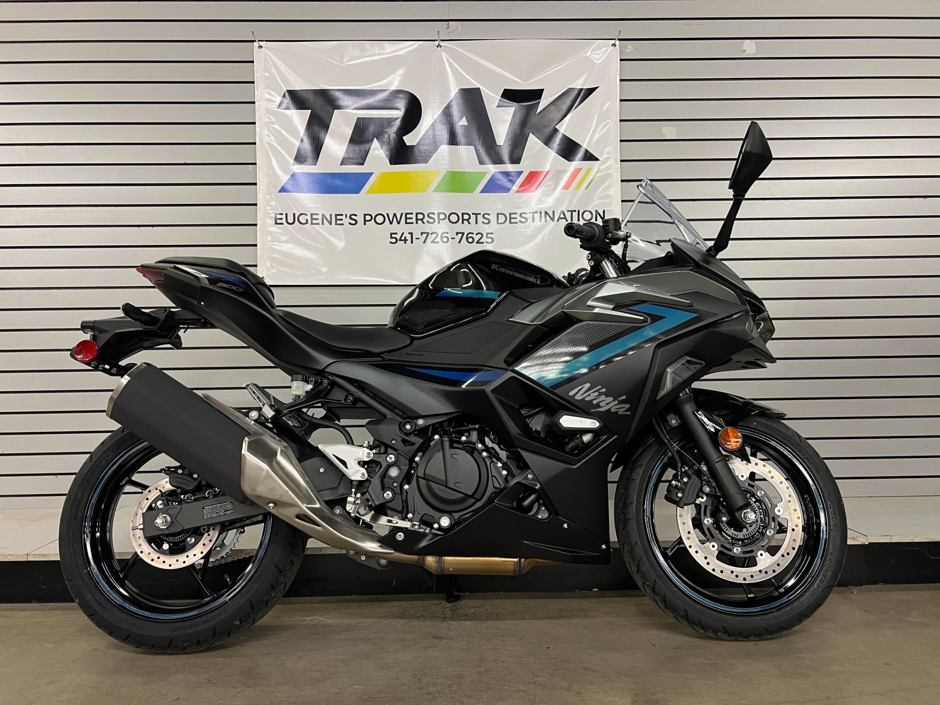 2025 Kawasaki Ninja 500 ABS in Eugene, Oregon - Photo 1