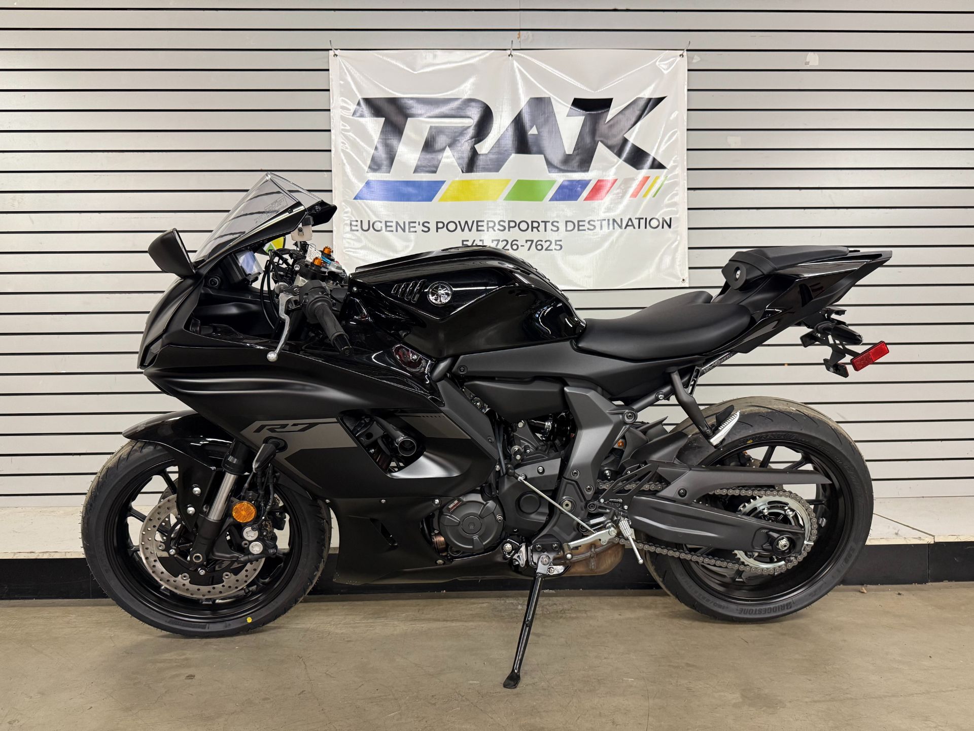 2025 Yamaha YZF-R7 in Eugene, Oregon - Photo 2