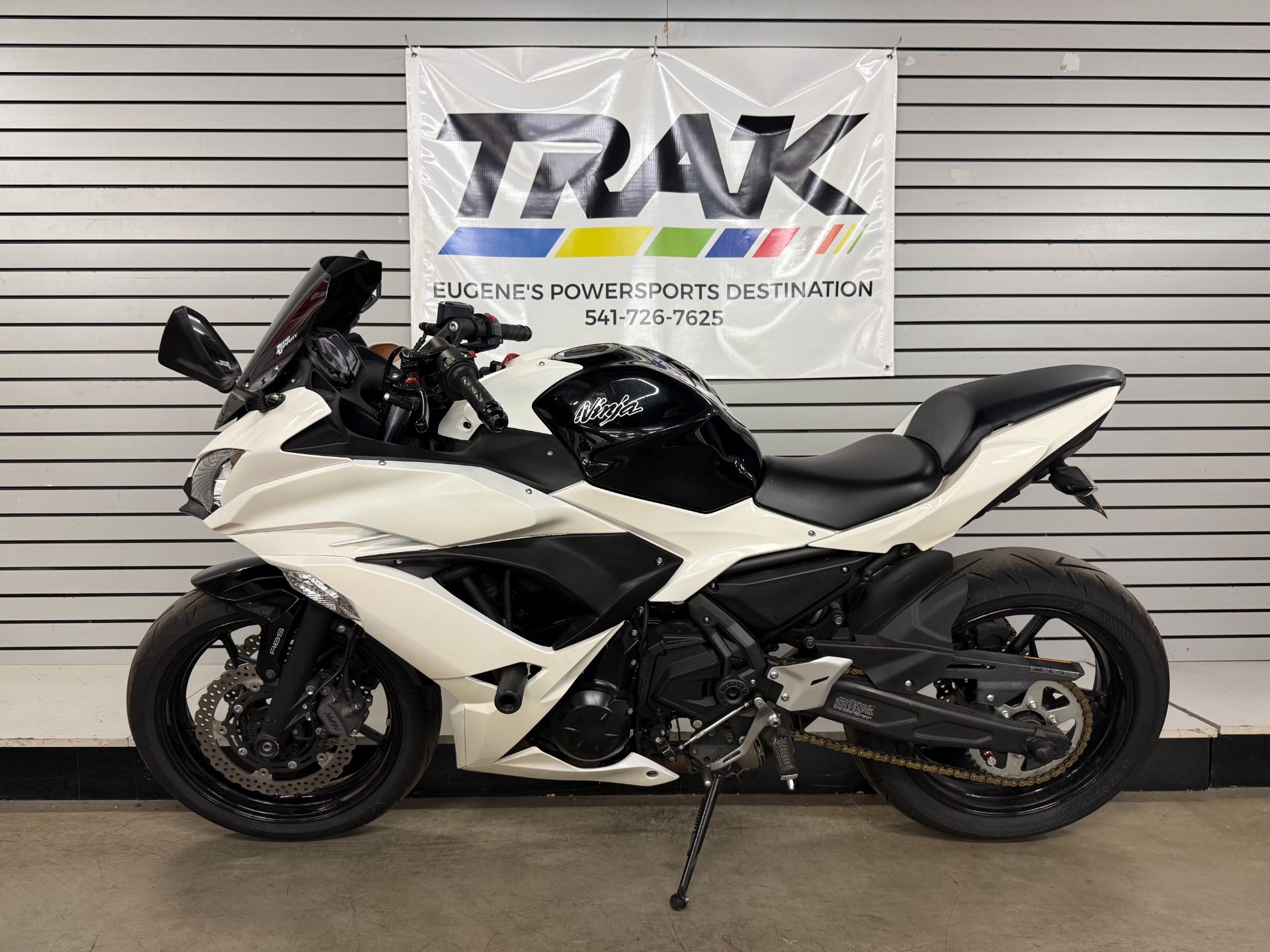 2019 Kawasaki Ninja 650 ABS in Eugene, Oregon - Photo 2