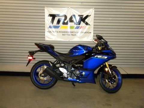 2026 Yamaha YZF-R3 — photo 1 of 7