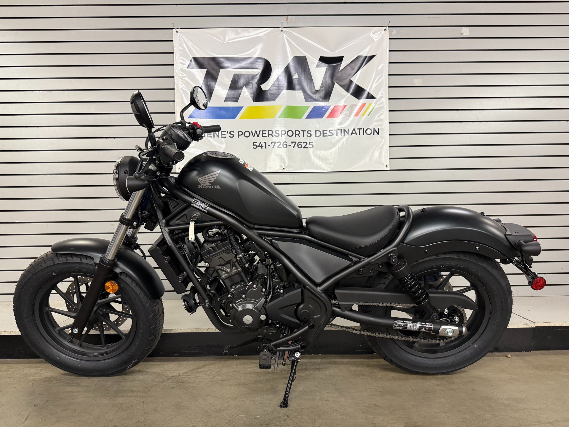 2025 Honda Rebel 300 in Eugene, Oregon - Photo 2