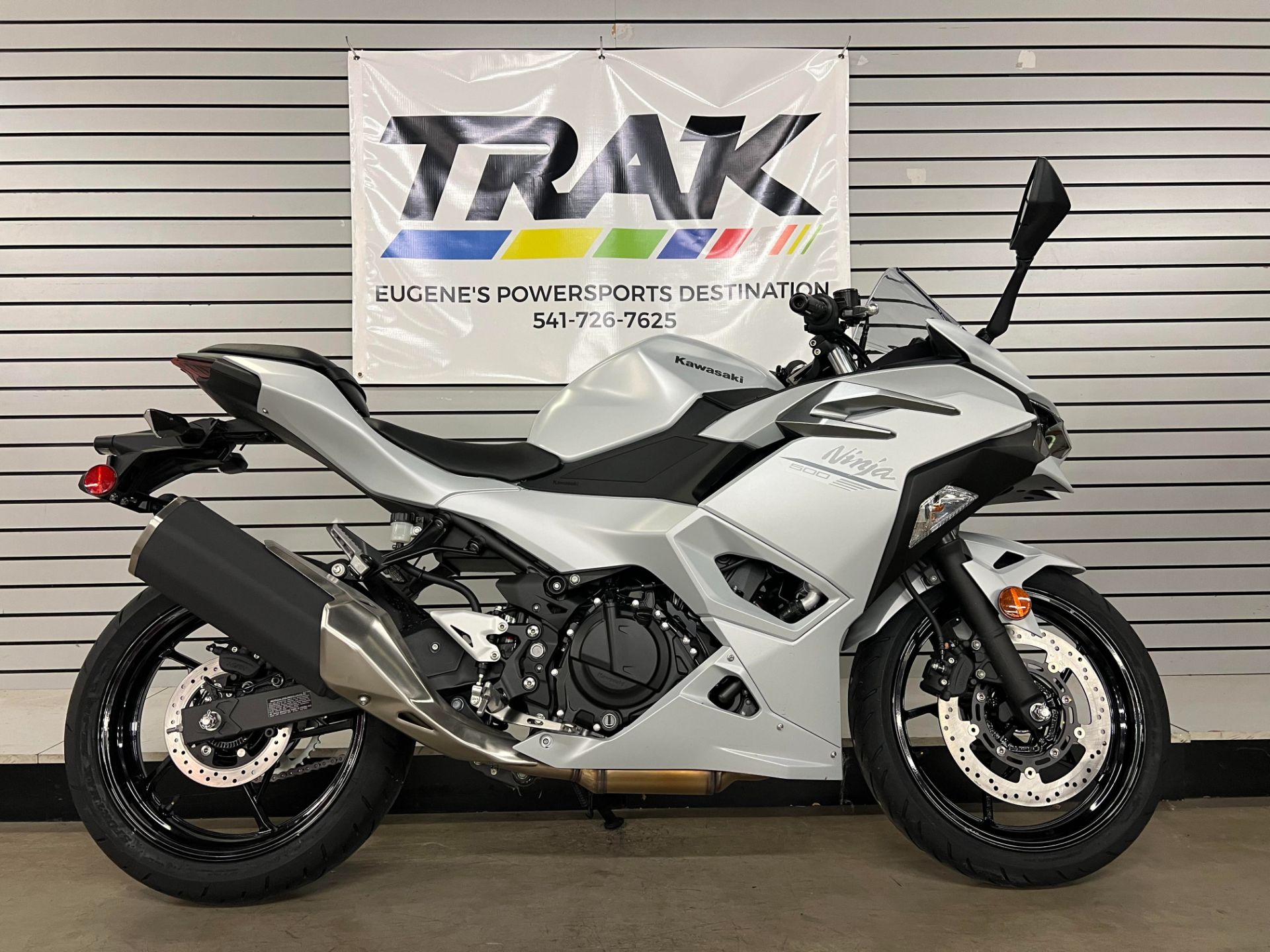 2025 Kawasaki Ninja 500 ABS in Eugene, Oregon - Photo 1