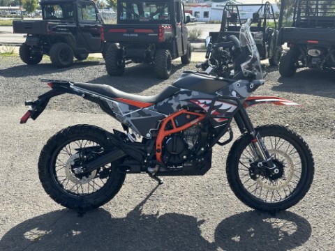 2025 KTM 390 Adventure R — photo 1 of 21