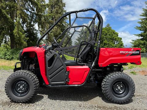 2025 Honda Pioneer 520 in Eugene, Oregon - Photo 2