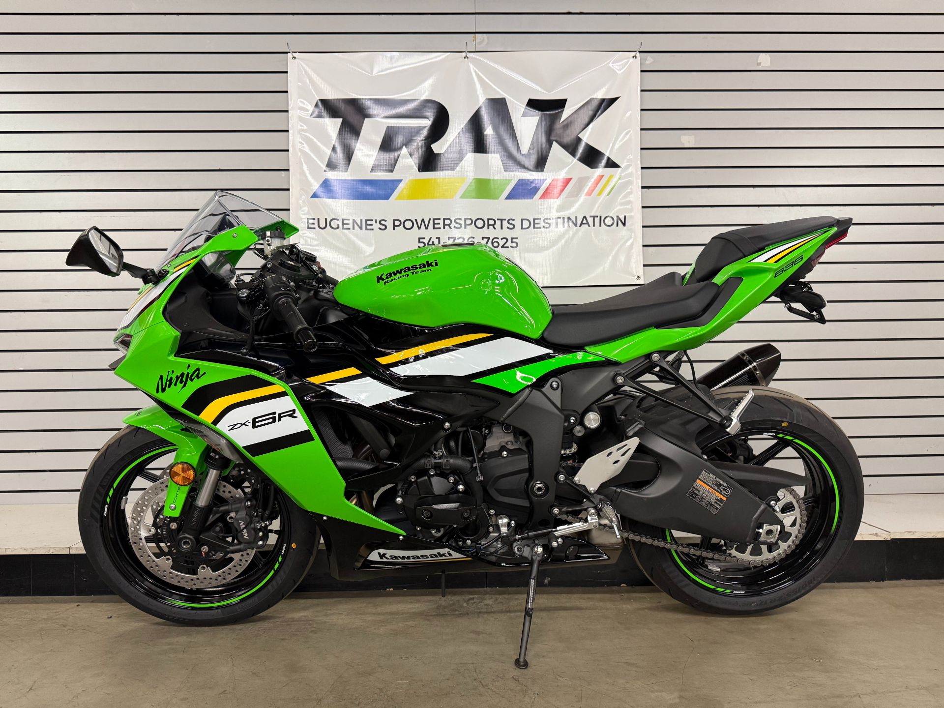 2025 Kawasaki Ninja ZX-6R KRT Edition ABS in Eugene, Oregon - Photo 2