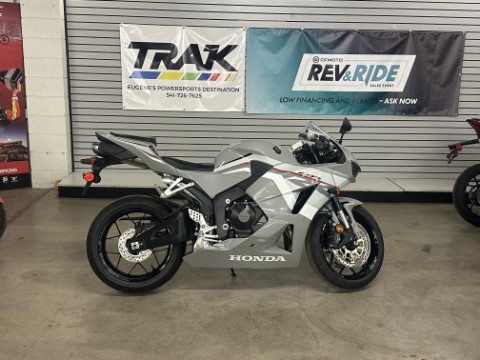 2026 Honda CBR600RR — photo 1 of 13