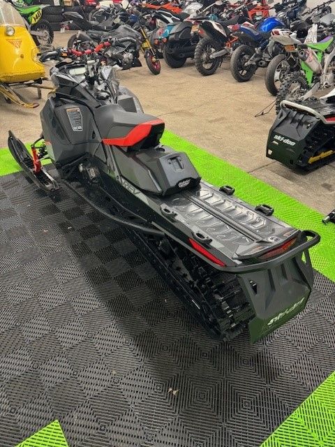 2020 Ski-Doo Backcountry X-RS 146 850 E-TEC ES Ice Cobra 1.6 in Lockport, New York - Photo 3