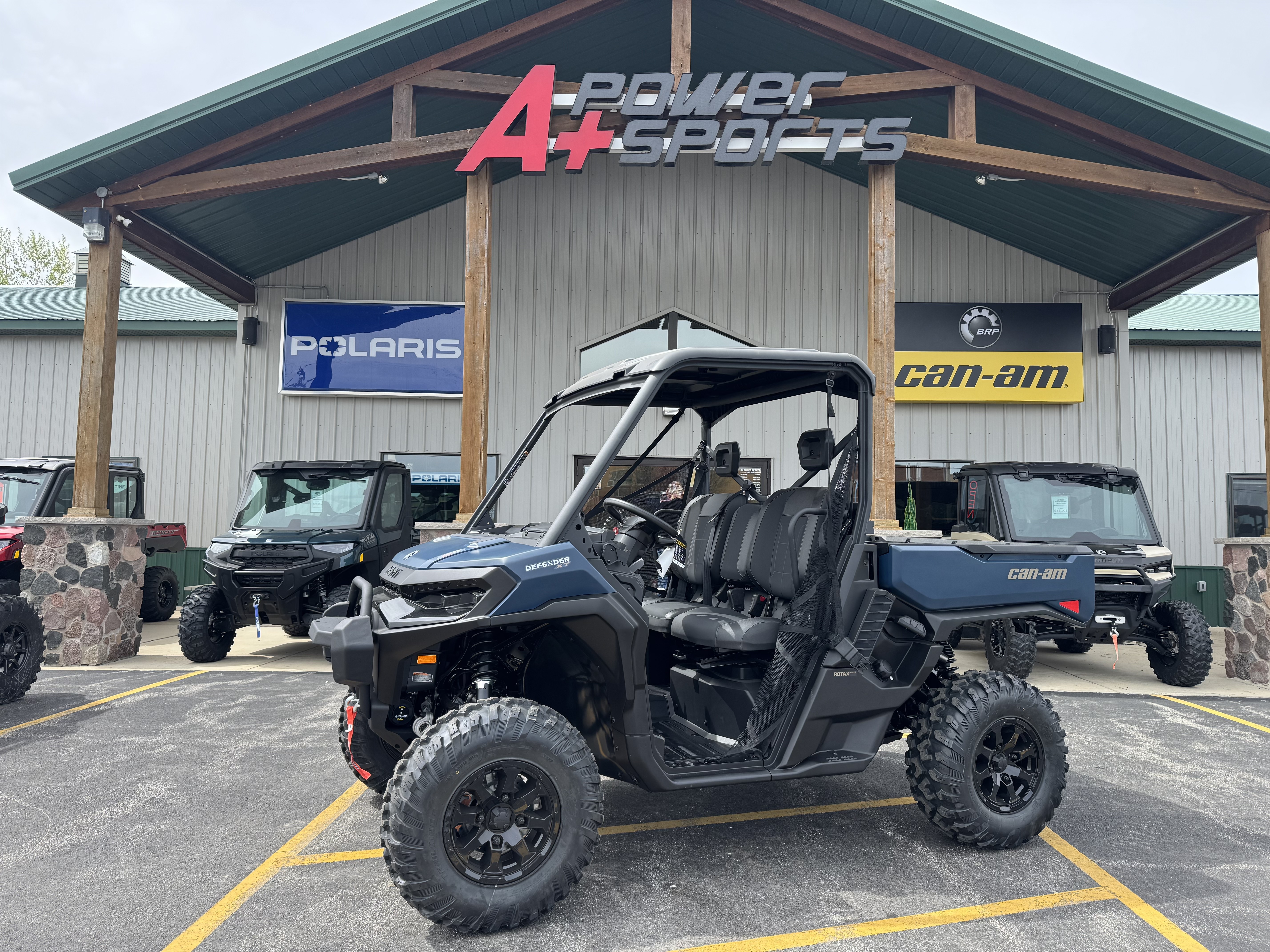 2026 Defender XT HD11