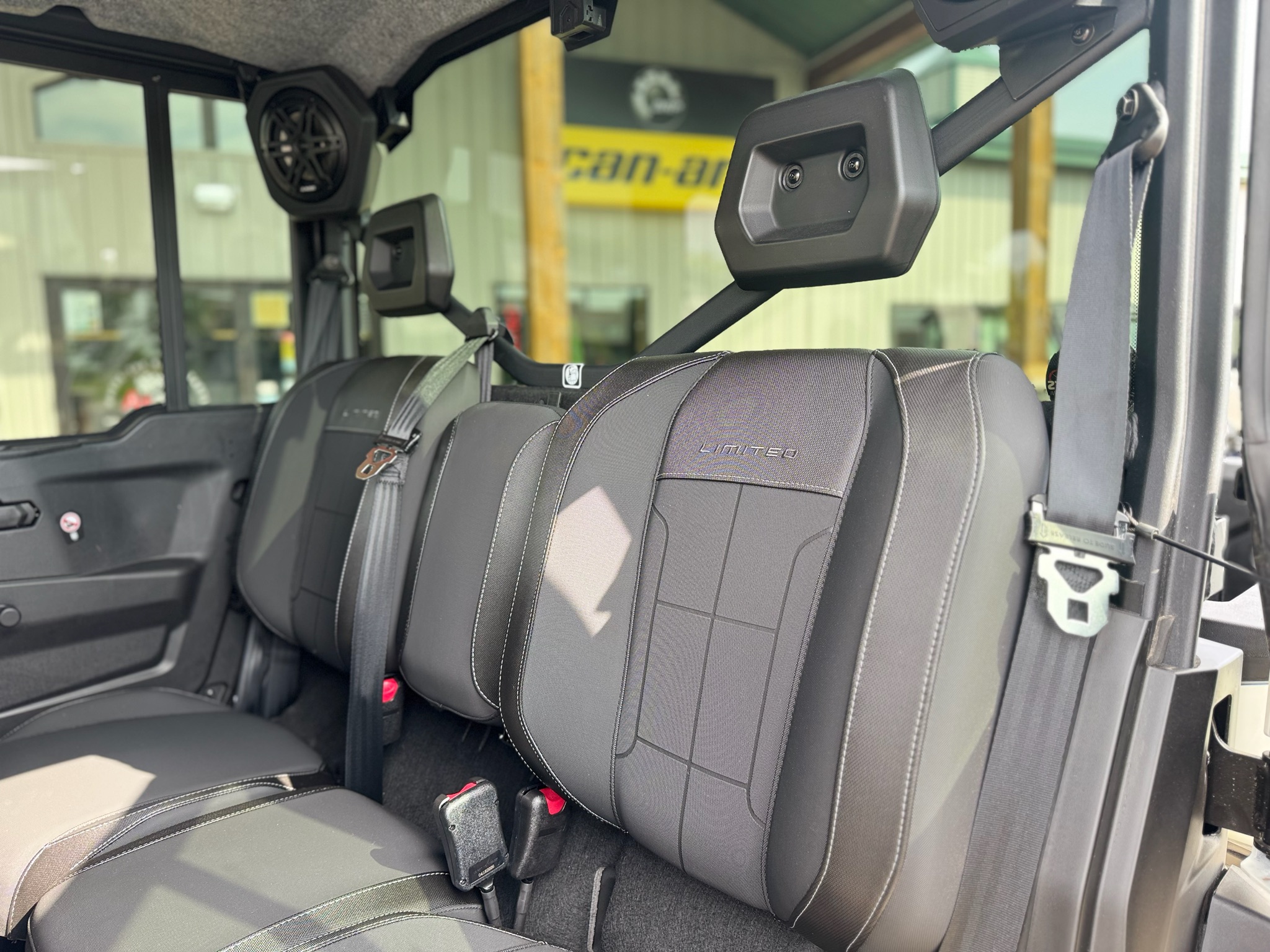 2026 Can-Am™ Defender MAX Limited HD11 11