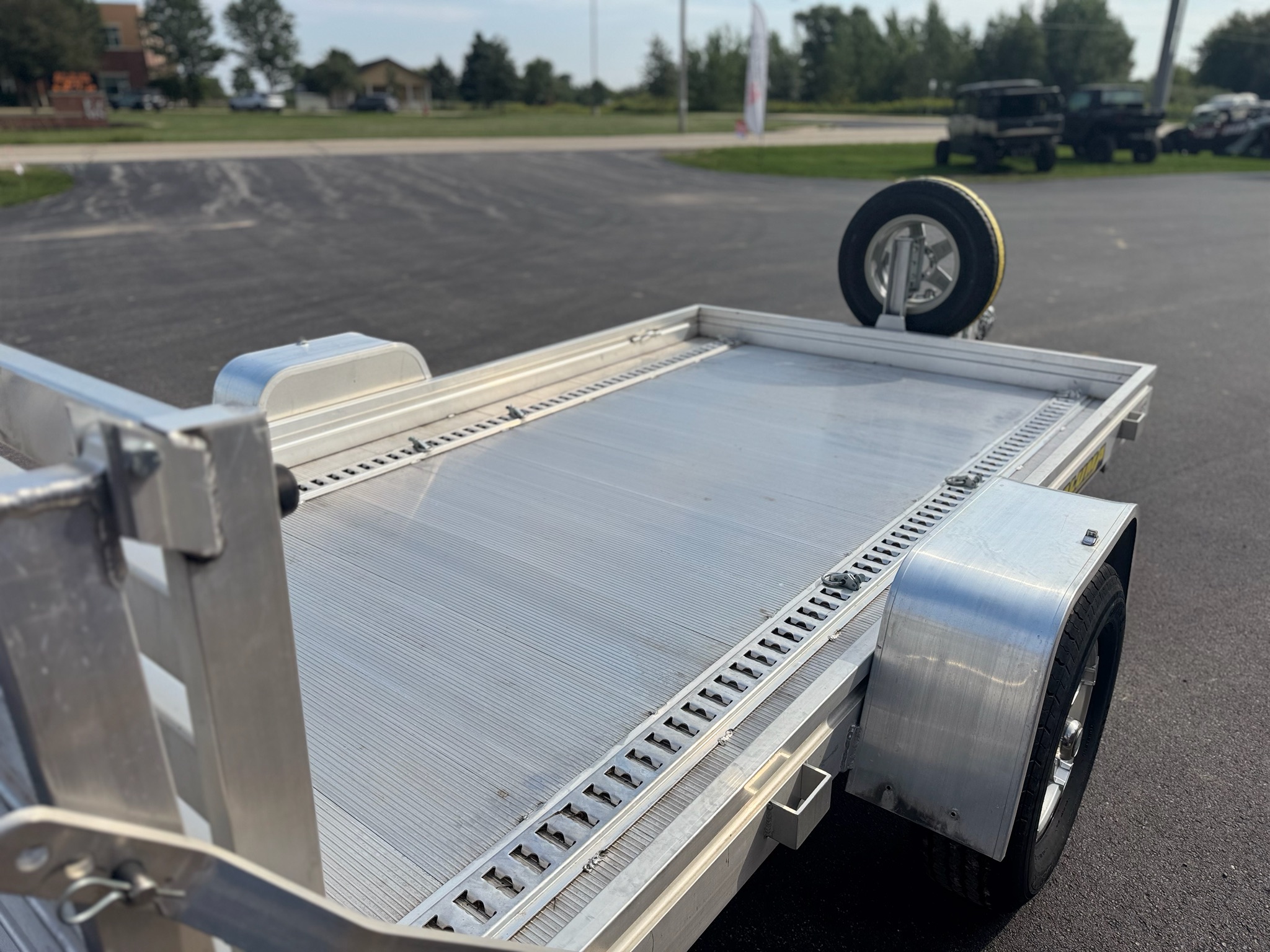 2023  Utility Trailers No Brakes Bi-fold Tailgate 126 in 5