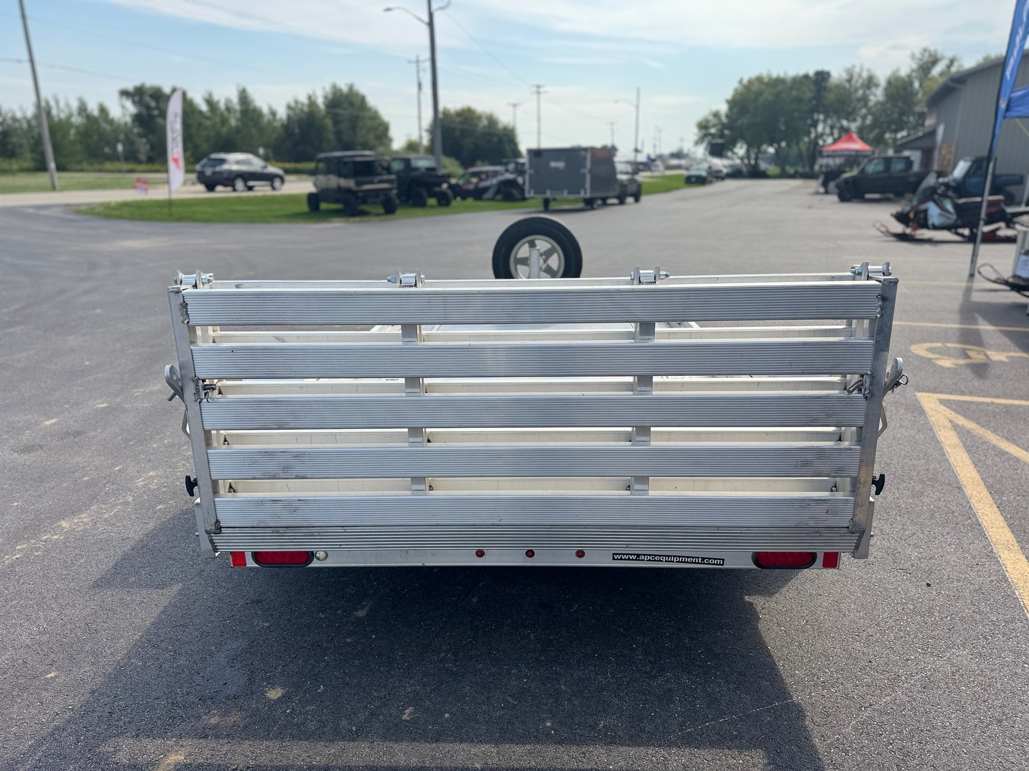 2023  Utility Trailers No Brakes Bi-fold Tailgate 126 in 8