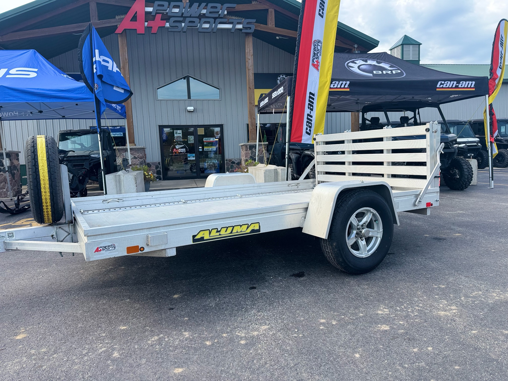 2023  Utility Trailers No Brakes Bi-fold Tailgate 126 in 2